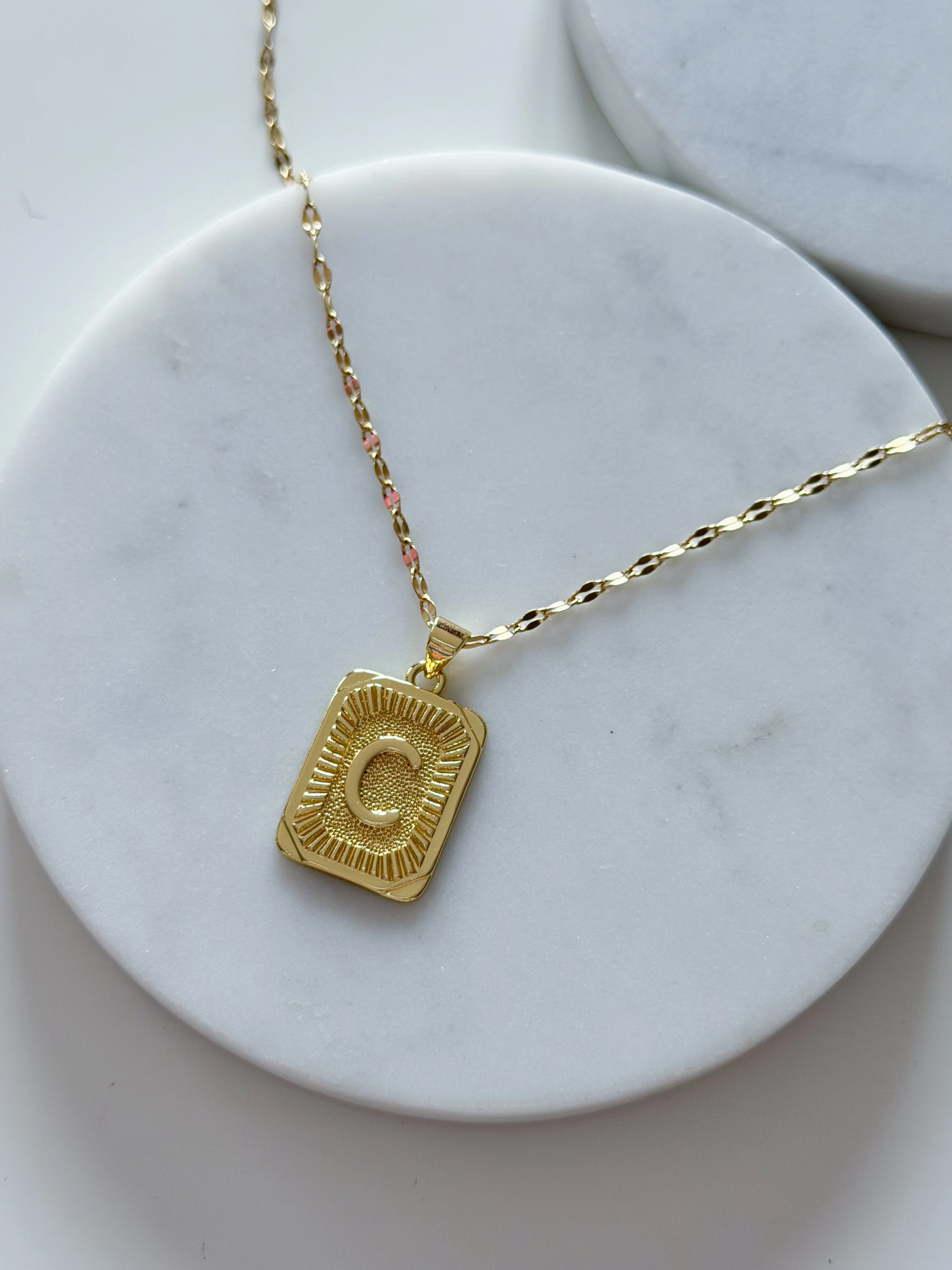 ÇELİK VİNTAGE HARF KOLTE - C