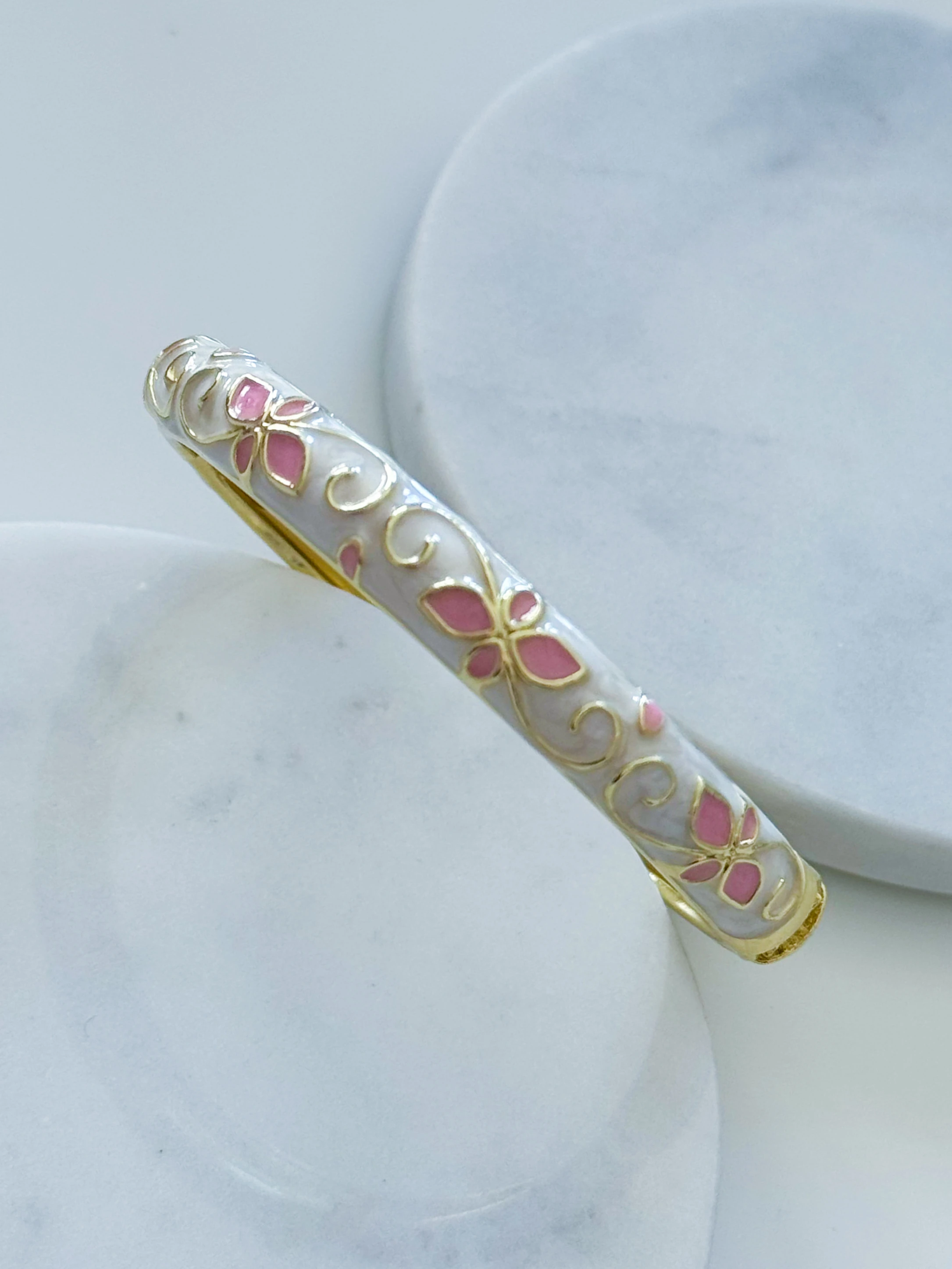 MİNELİ ÇİÇEKLİ BİLEKLİK - krem