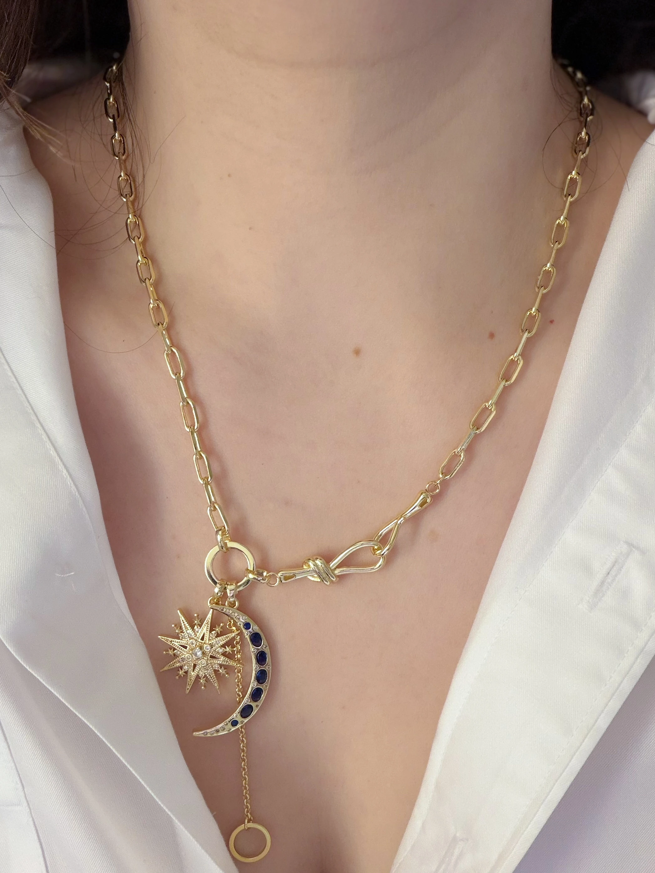 ÖZEL SERİ LACİ AY CHARM KOLYE