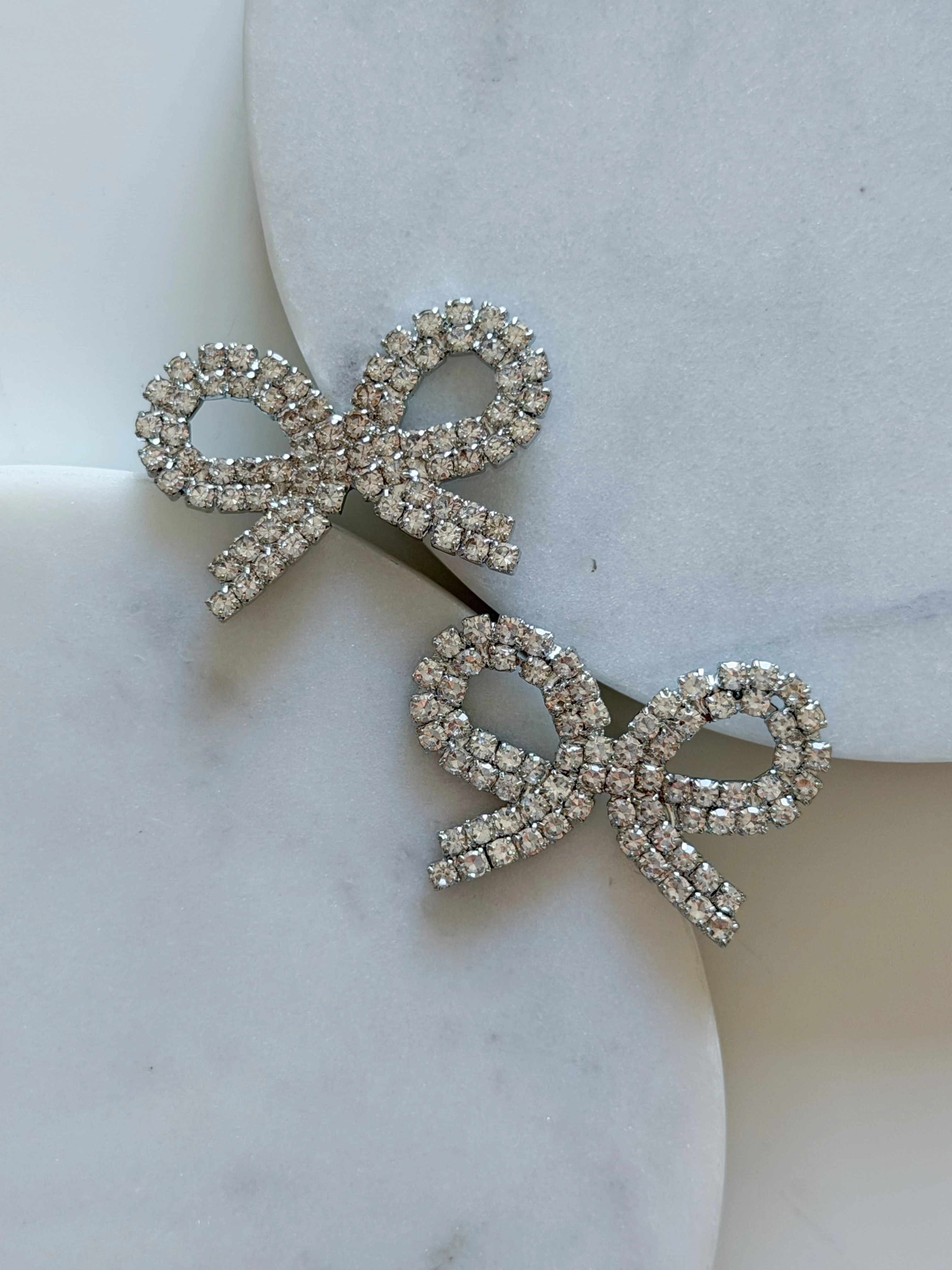 TAŞLI FİYONK KÜPE - silver