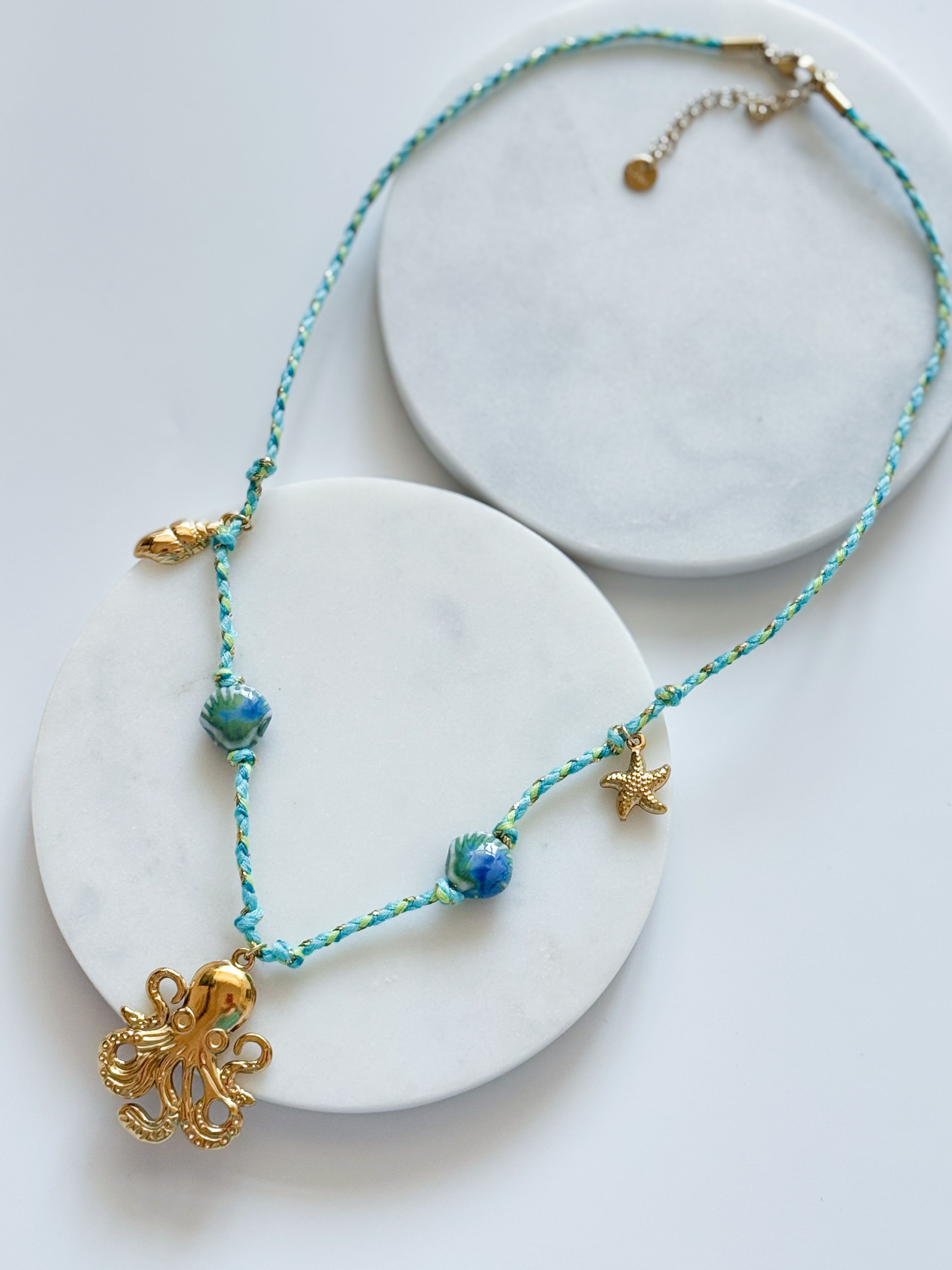 ÇELİK RENKLİ İP CHARM KOLYE