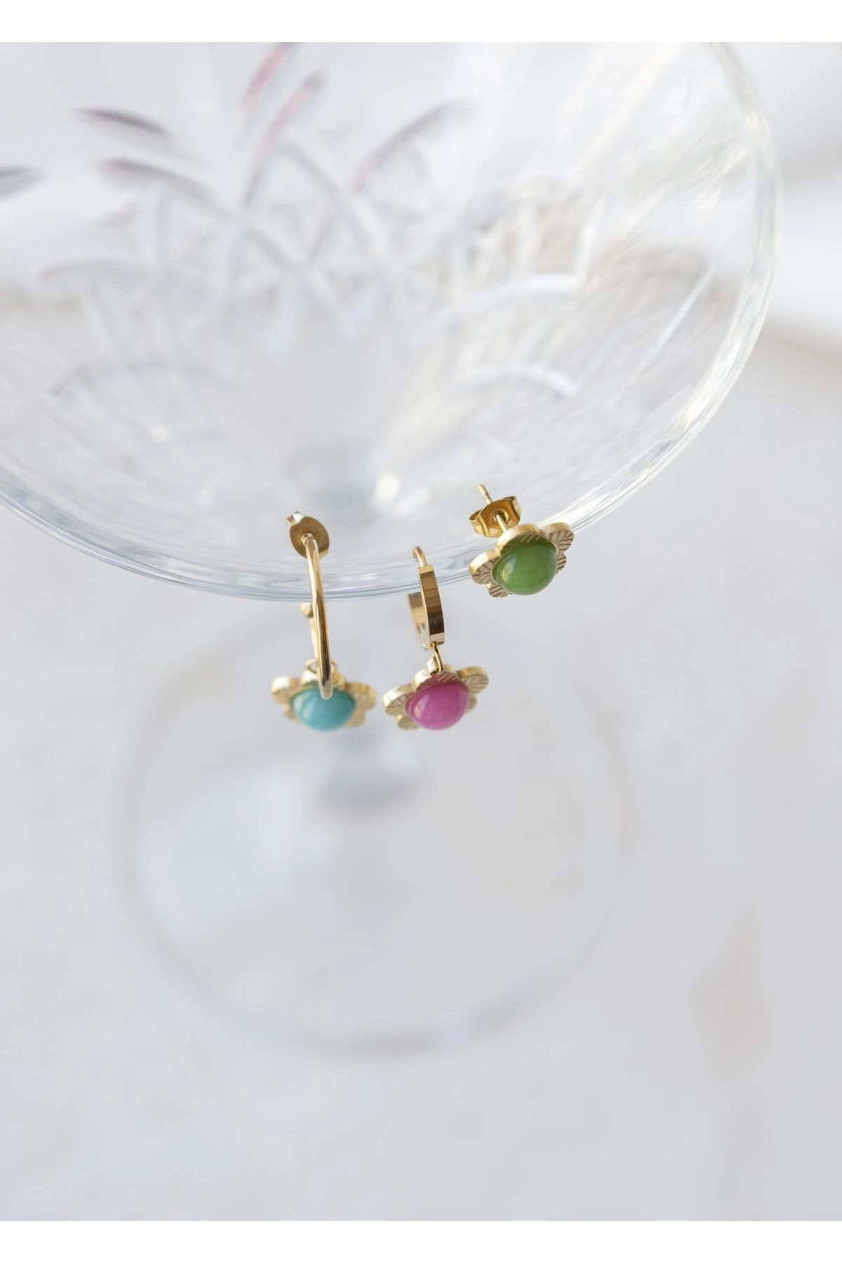 Çelik Çiçek Küpe Seti