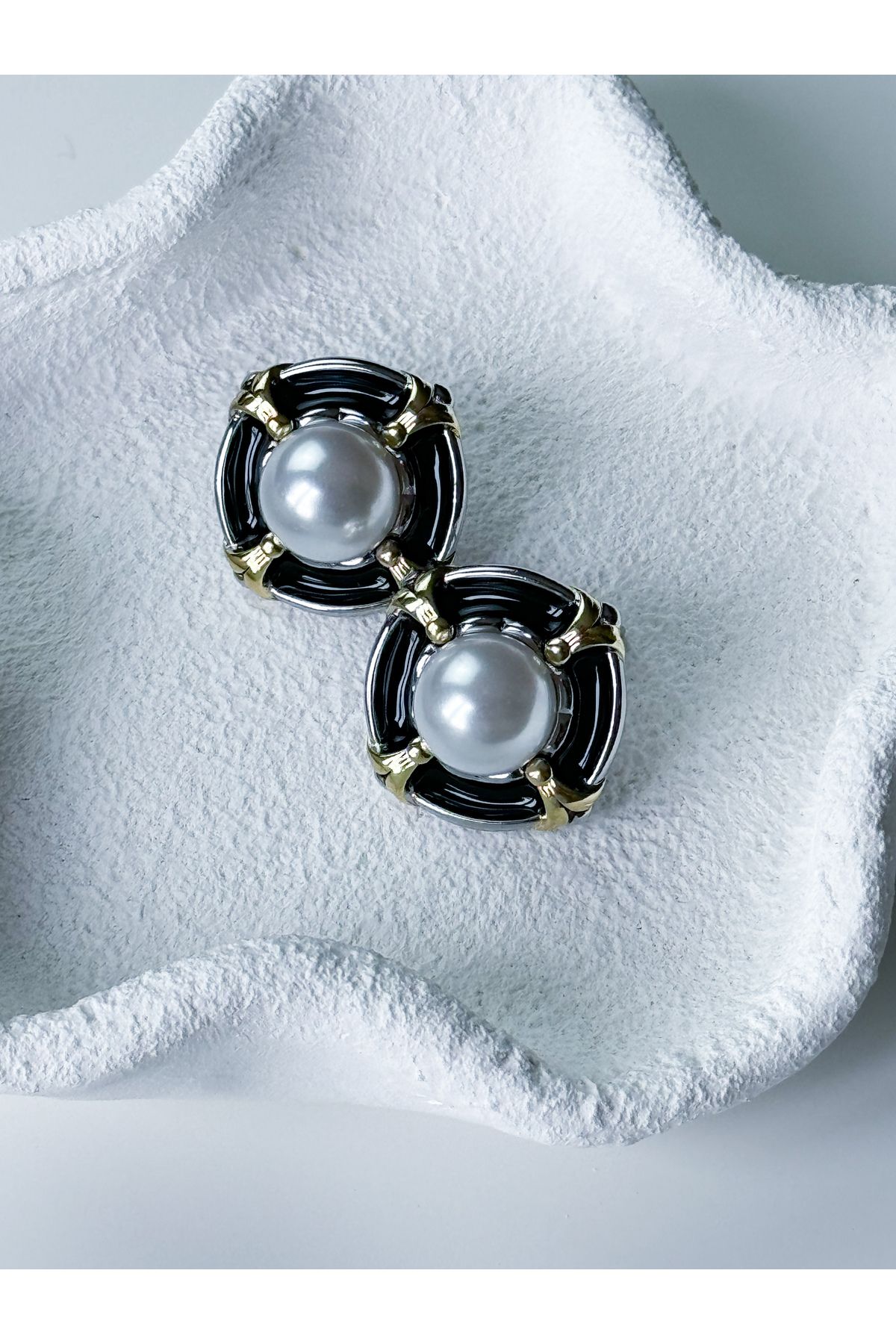 ÇELİK SİYAH - İNCİ KÜPE