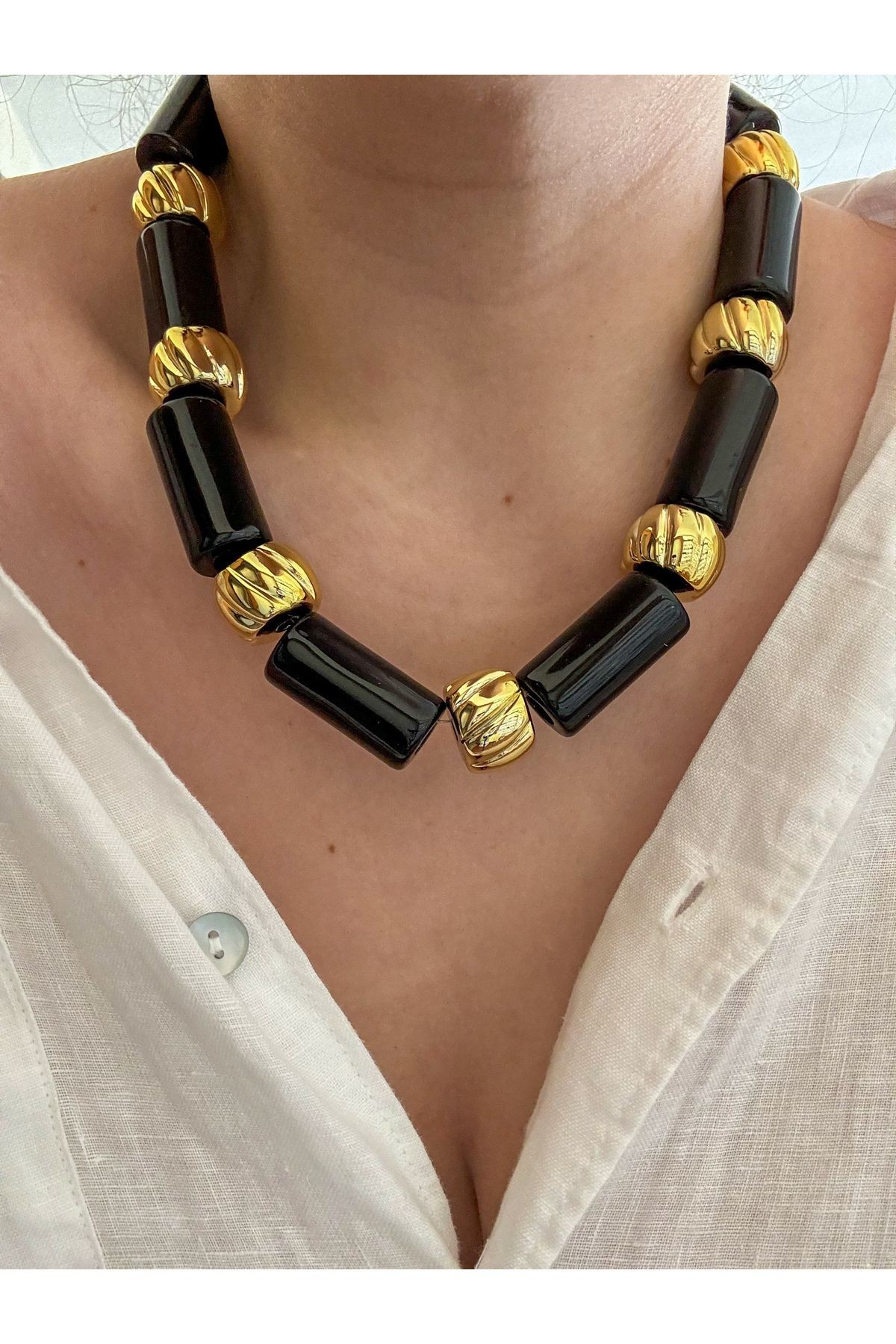 SİYAH BORU GOLD KOLYE