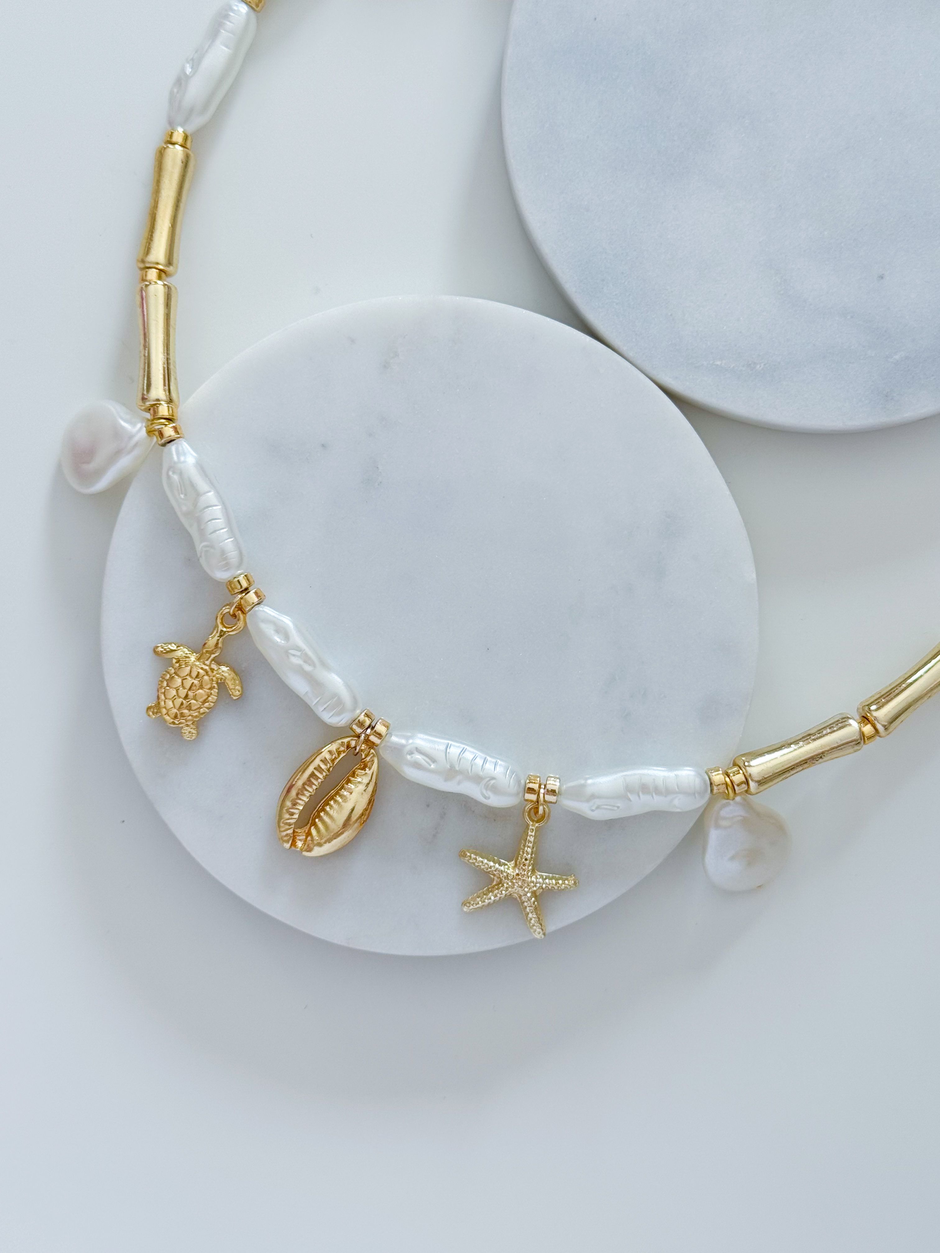 İNCİ DENİZ CHARM KOLYE