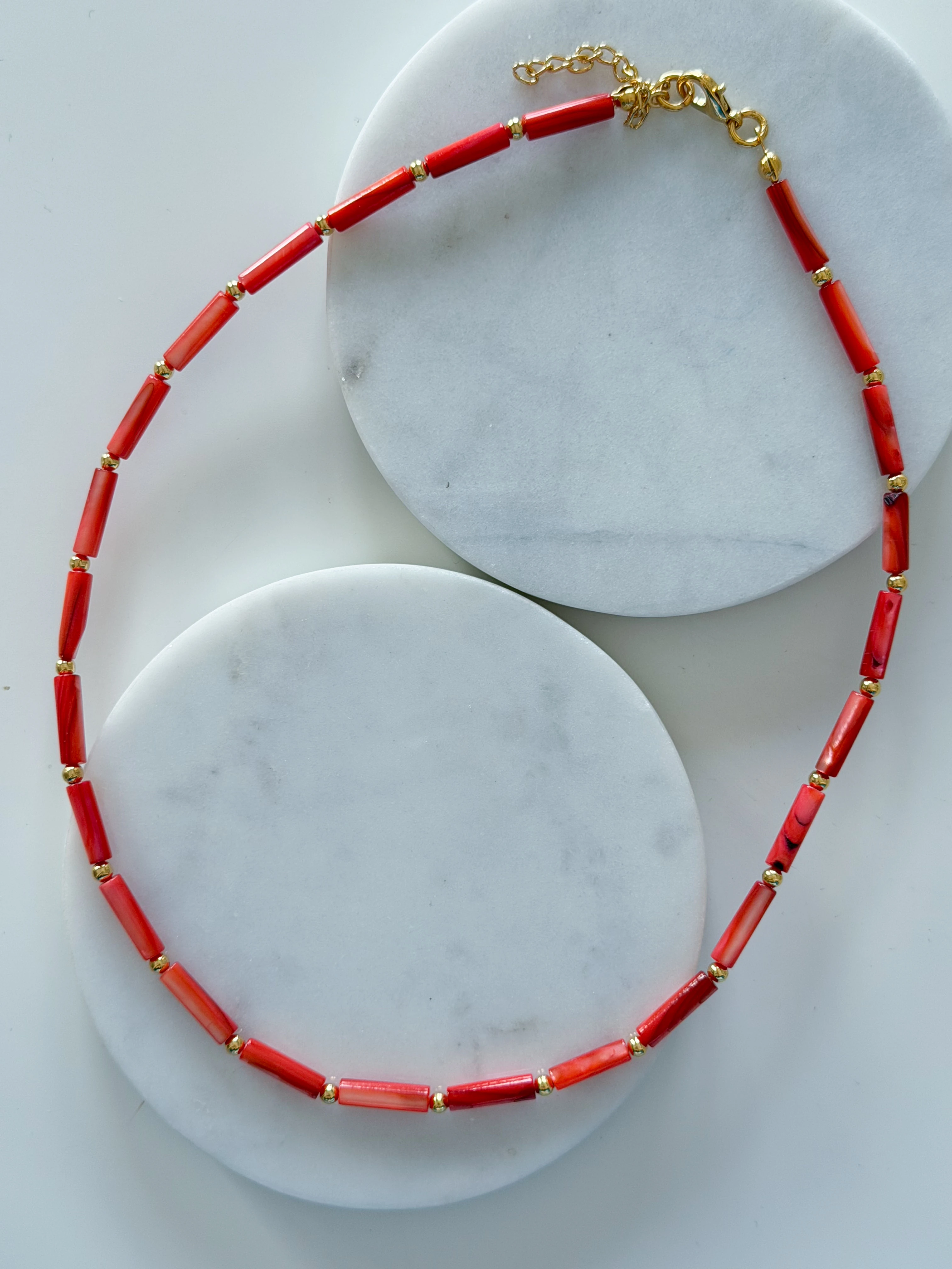 BORU SEDEF TAŞI KOLYE - kirmizi