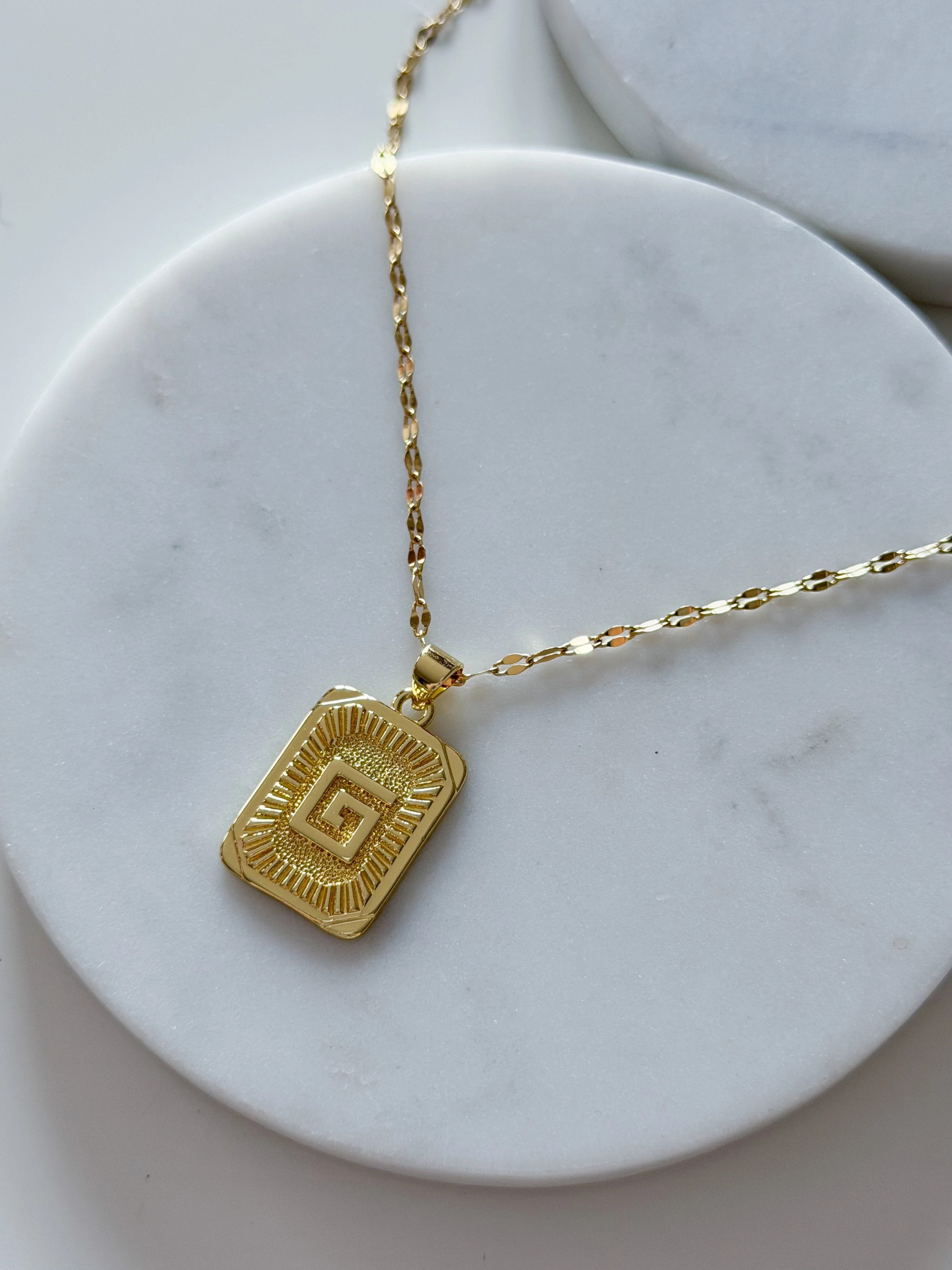 ÇELİK VİNTAGE HARF KOLTE - G