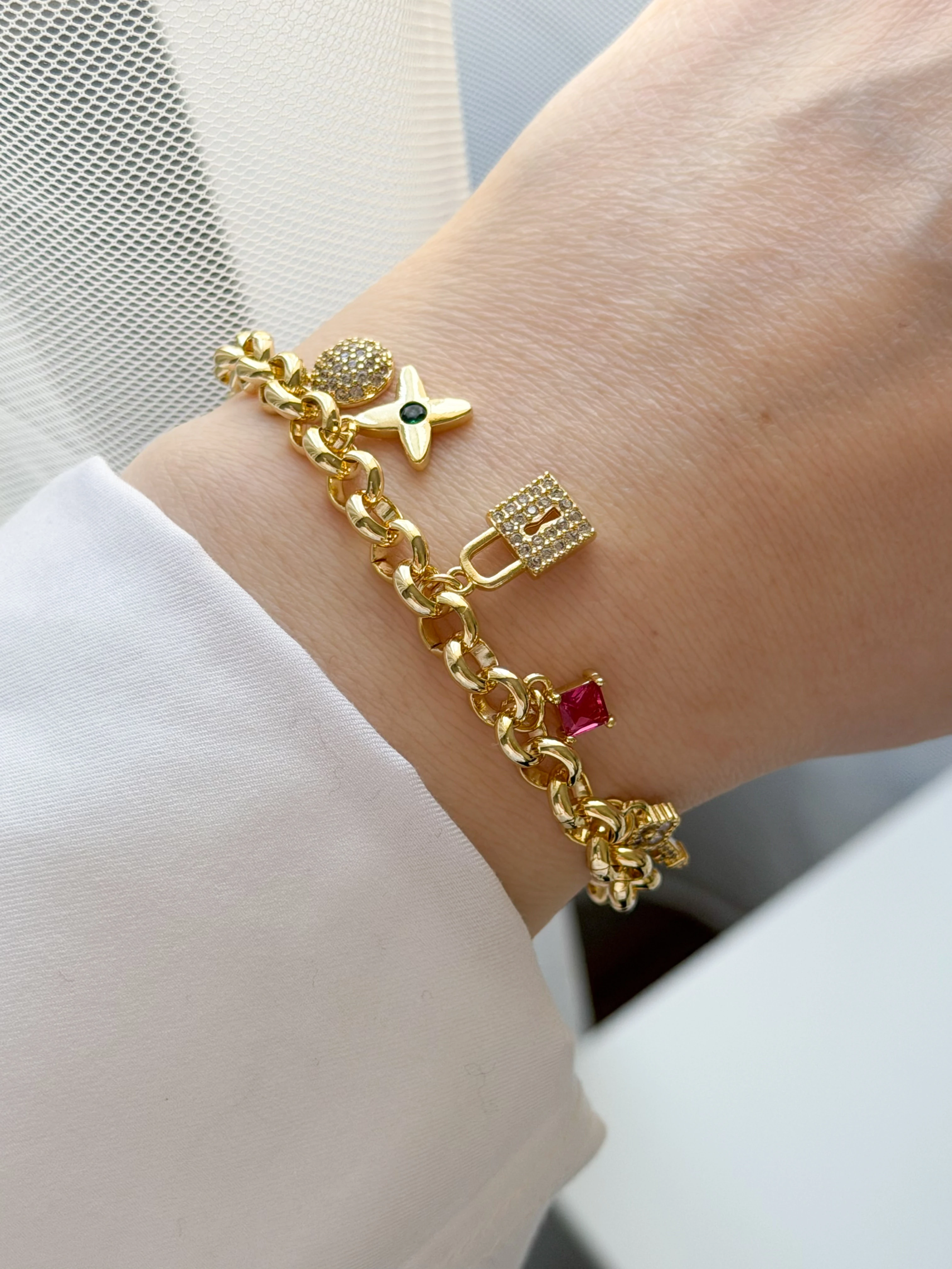 ÖZEL SERİ CHARM ZİNCİR BİLEKLİK