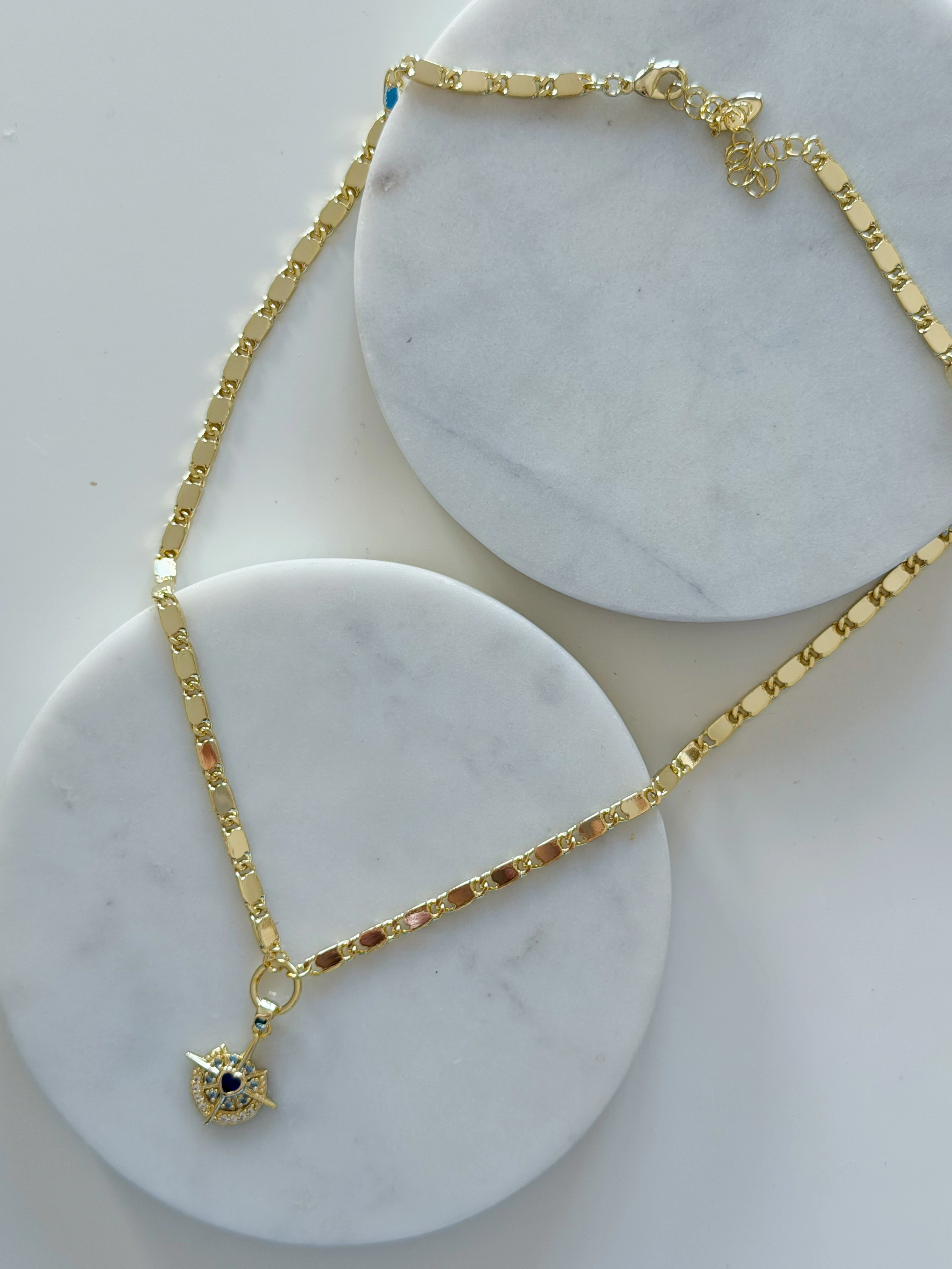 ÖZEL SERİ KALPLİ YILDIZ UÇLU EZME ZİNCİR KOLYE