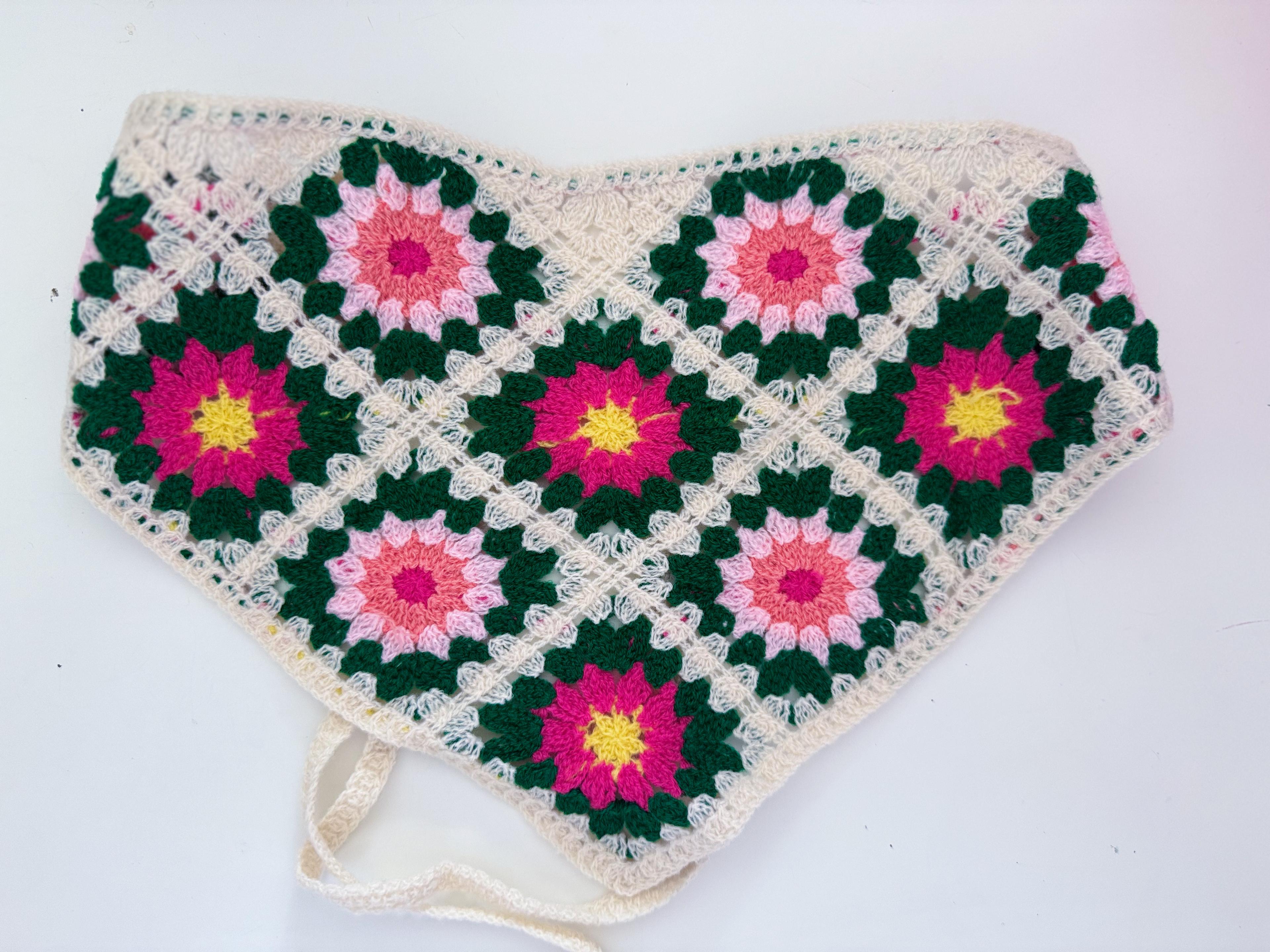 ÇİÇEK ÖRGÜ BANDANA