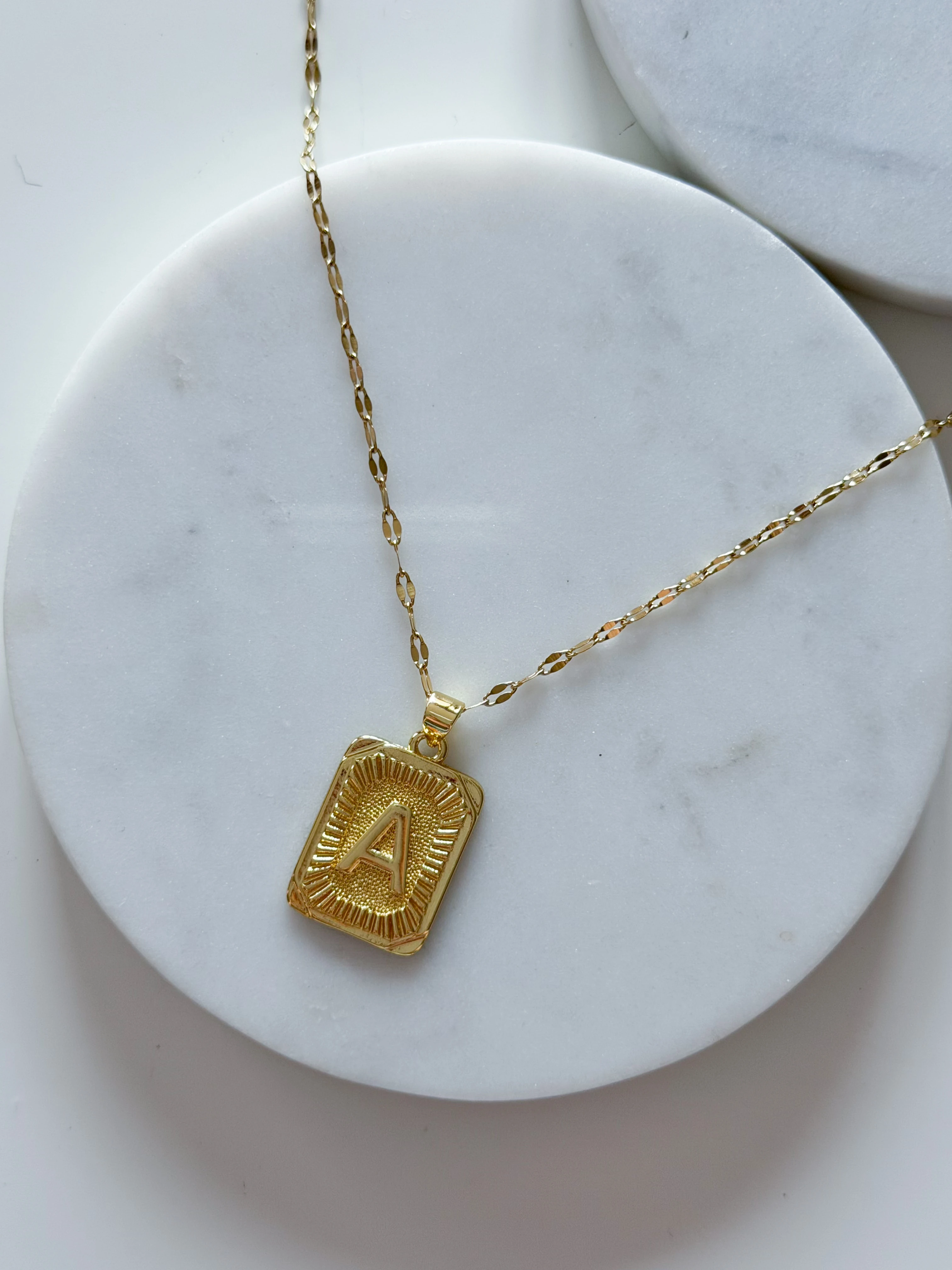 ÇELİK VİNTAGE HARF KOLTE - A