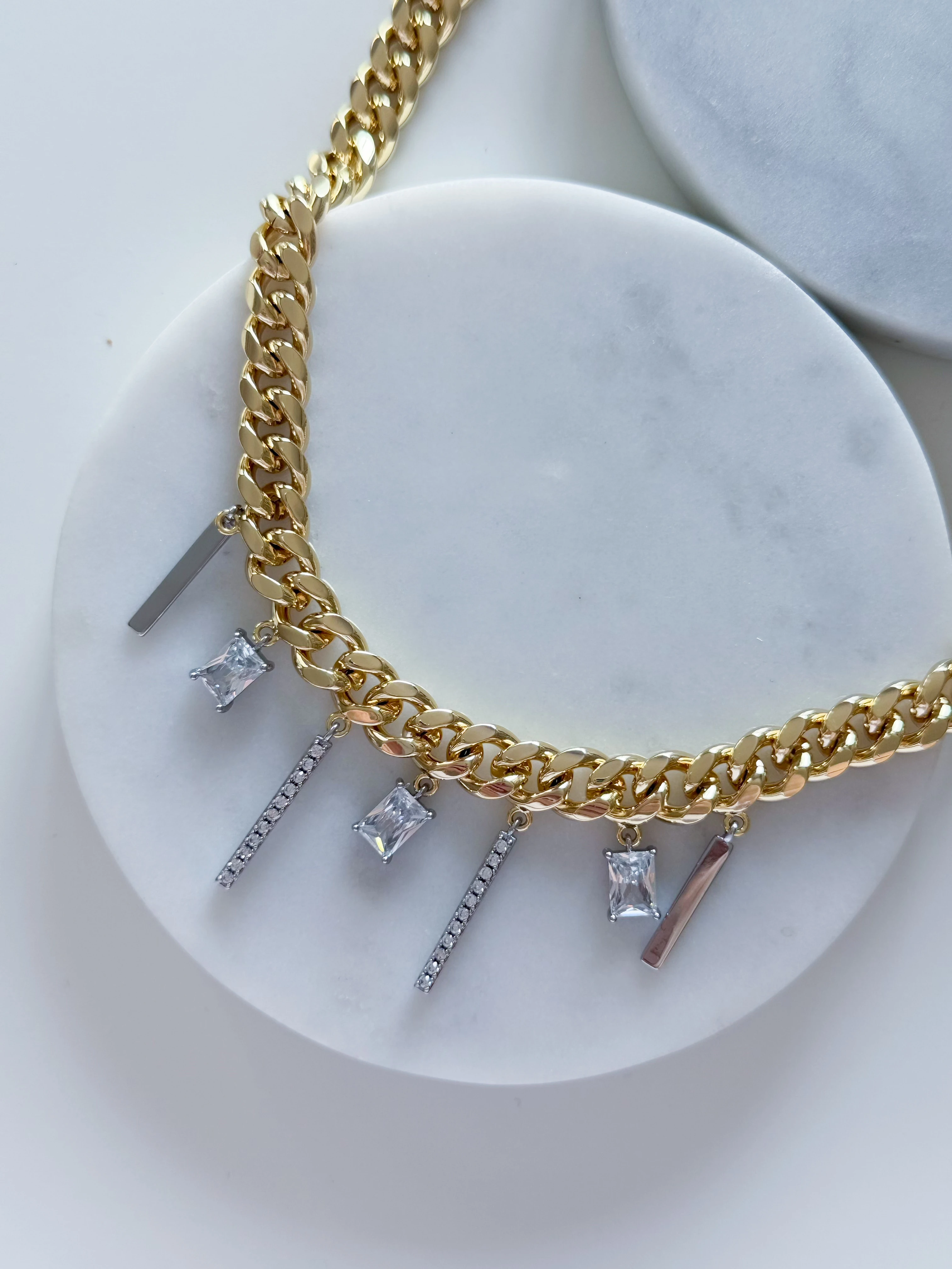 ÖZEL SERİ BAGET CHARM KOLYE