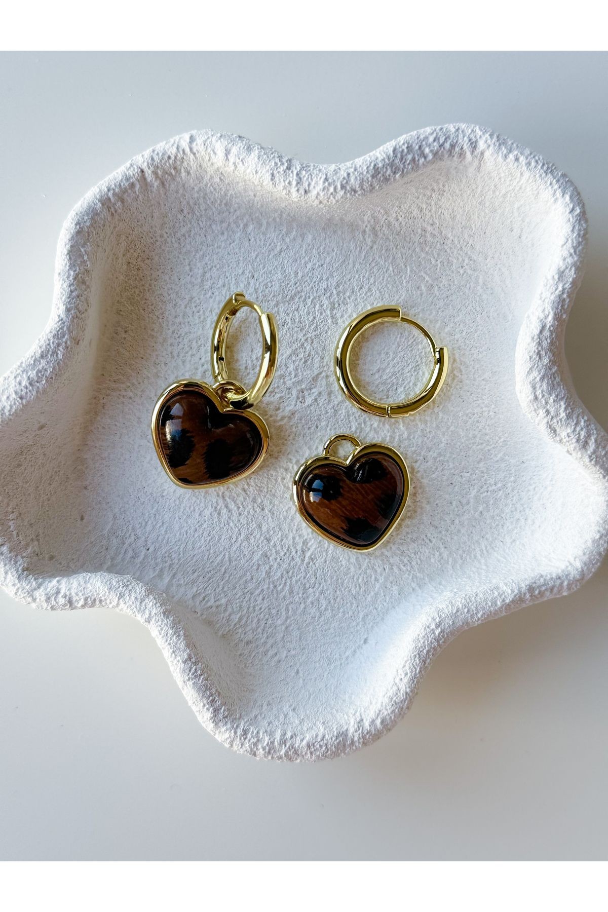 ÇELİK LEOPAR CHARM KALP KÜPE