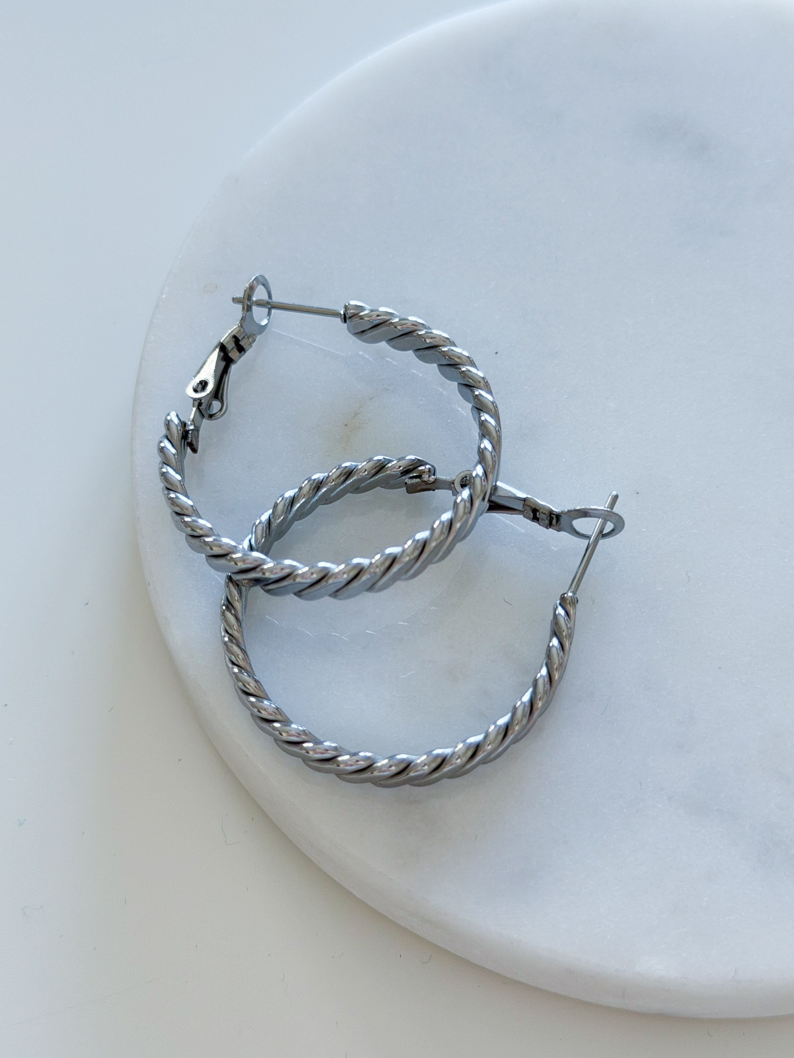 BASİC KIVRIM HALKA KÜPE-3CM