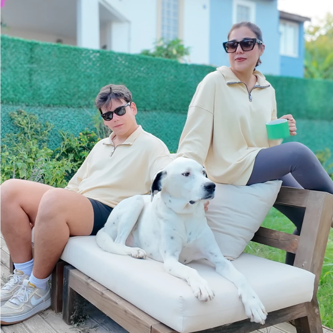 Krem Yarım Fermuarlı Sweatshirt