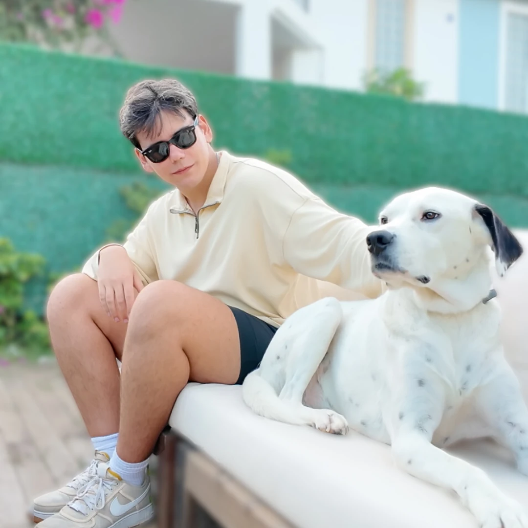 Krem Yarım Fermuarlı Sweatshirt