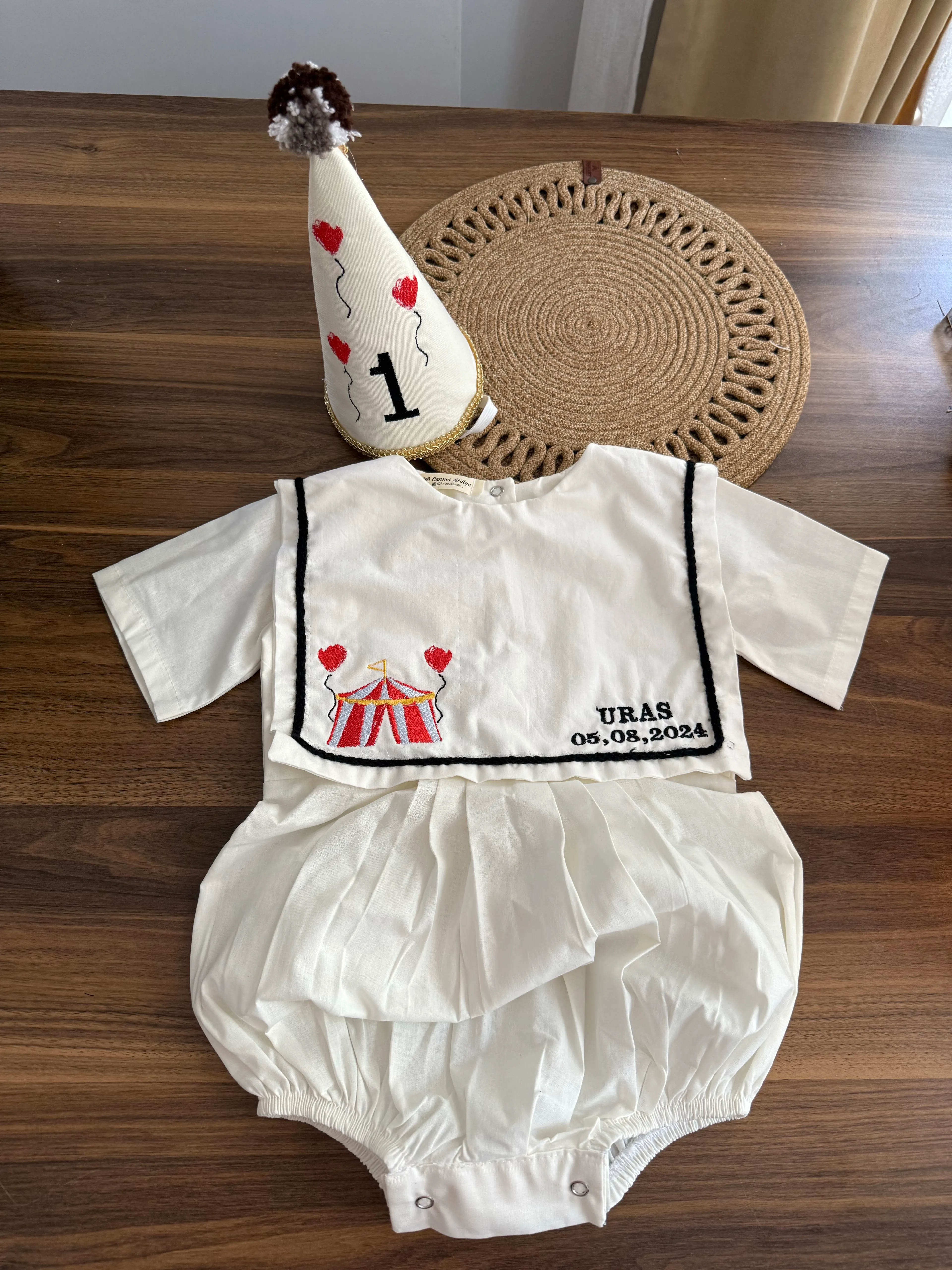 sirk temalı kareyaka tulum