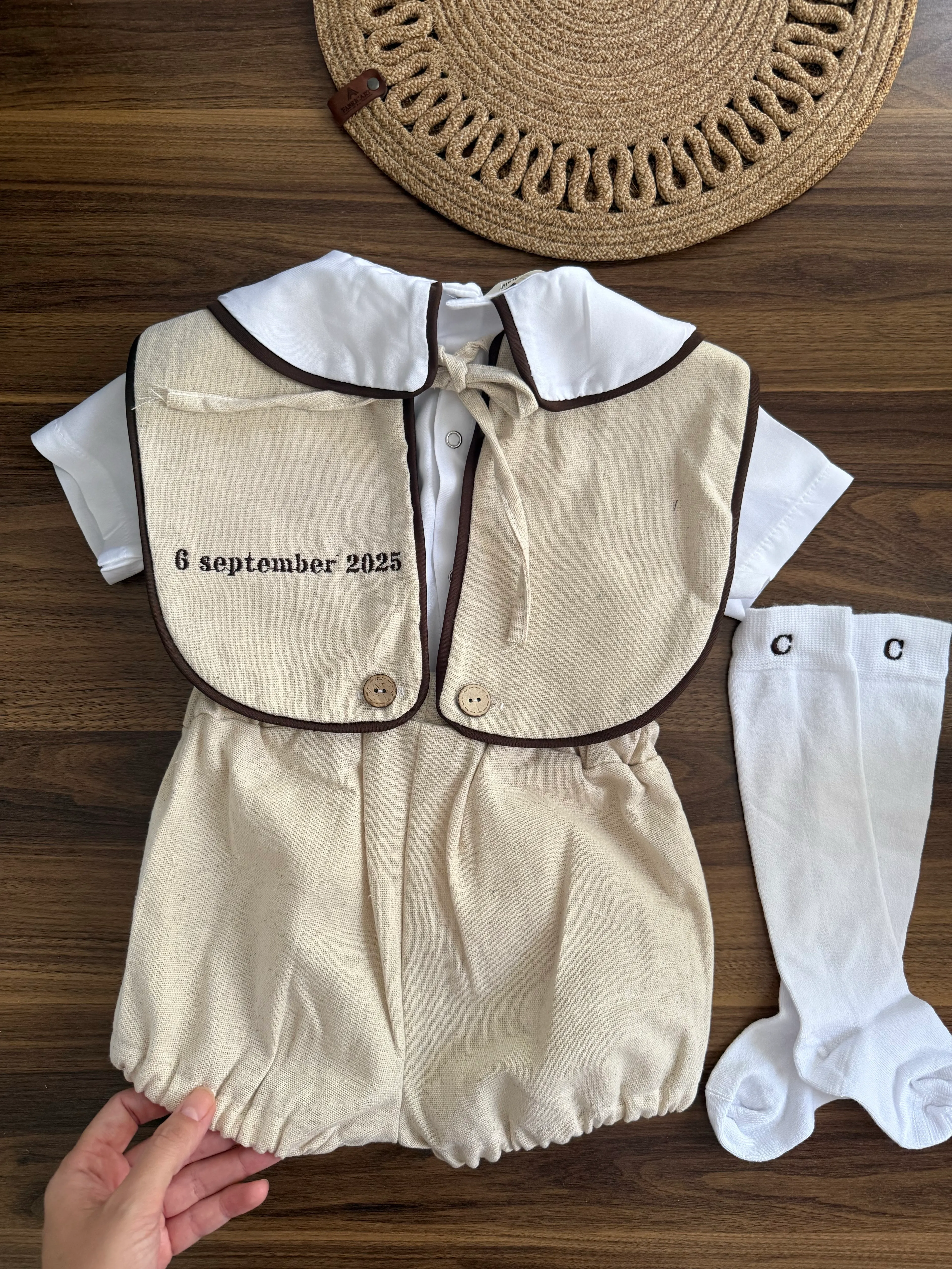 önlüklü keten takım ve çorap