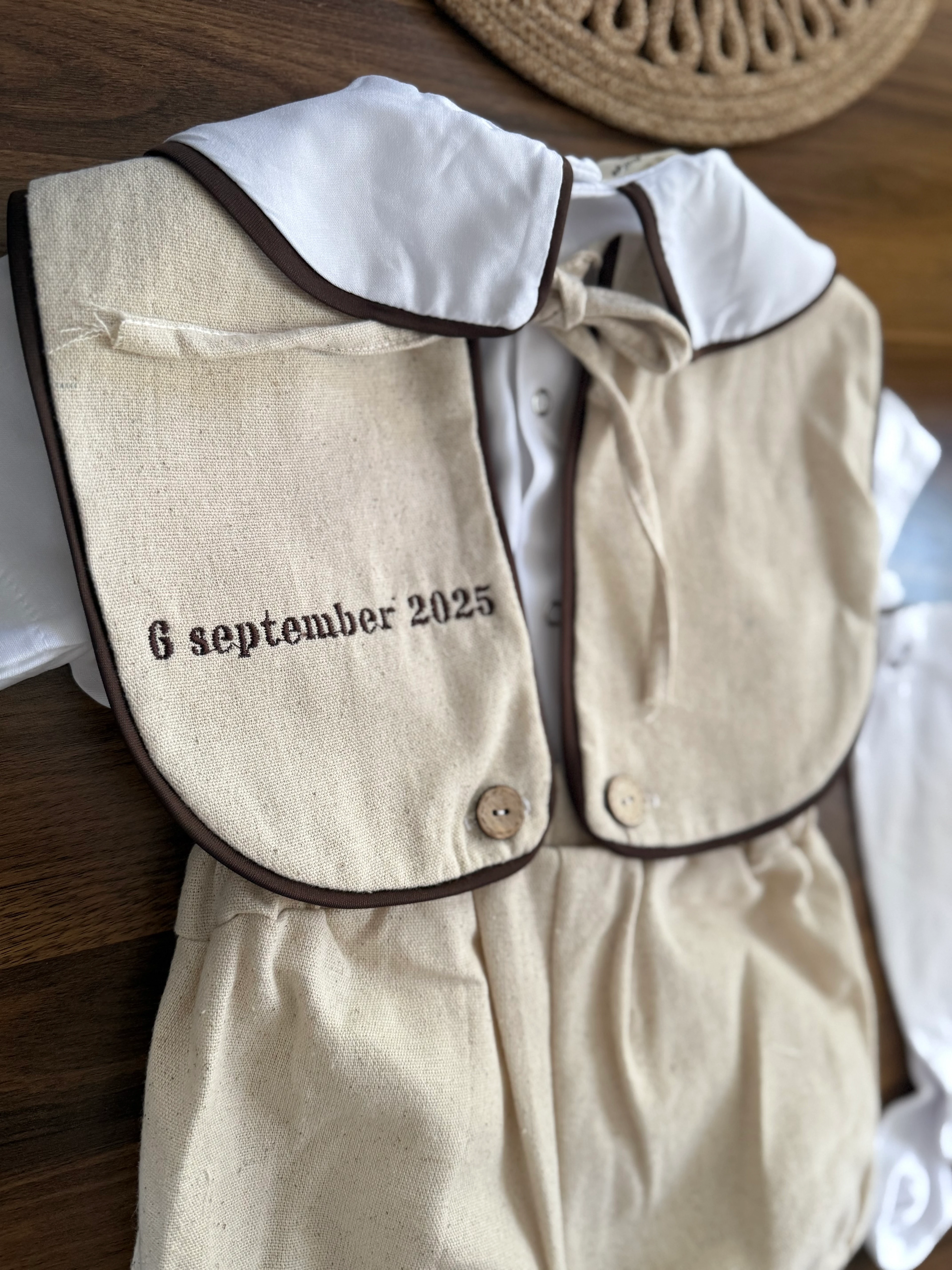 önlüklü keten takım ve çorap