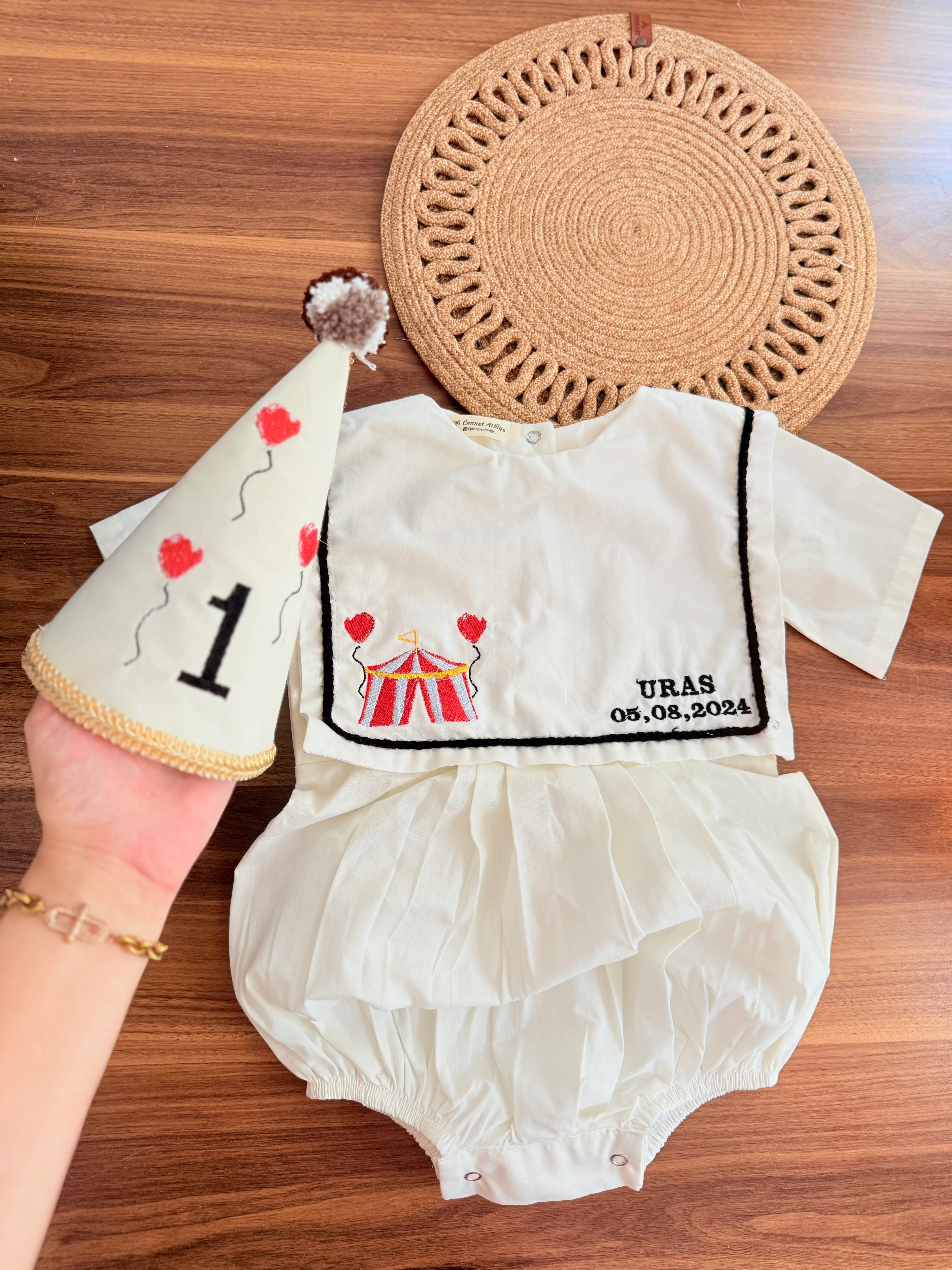 sirk temalı kareyaka tulum