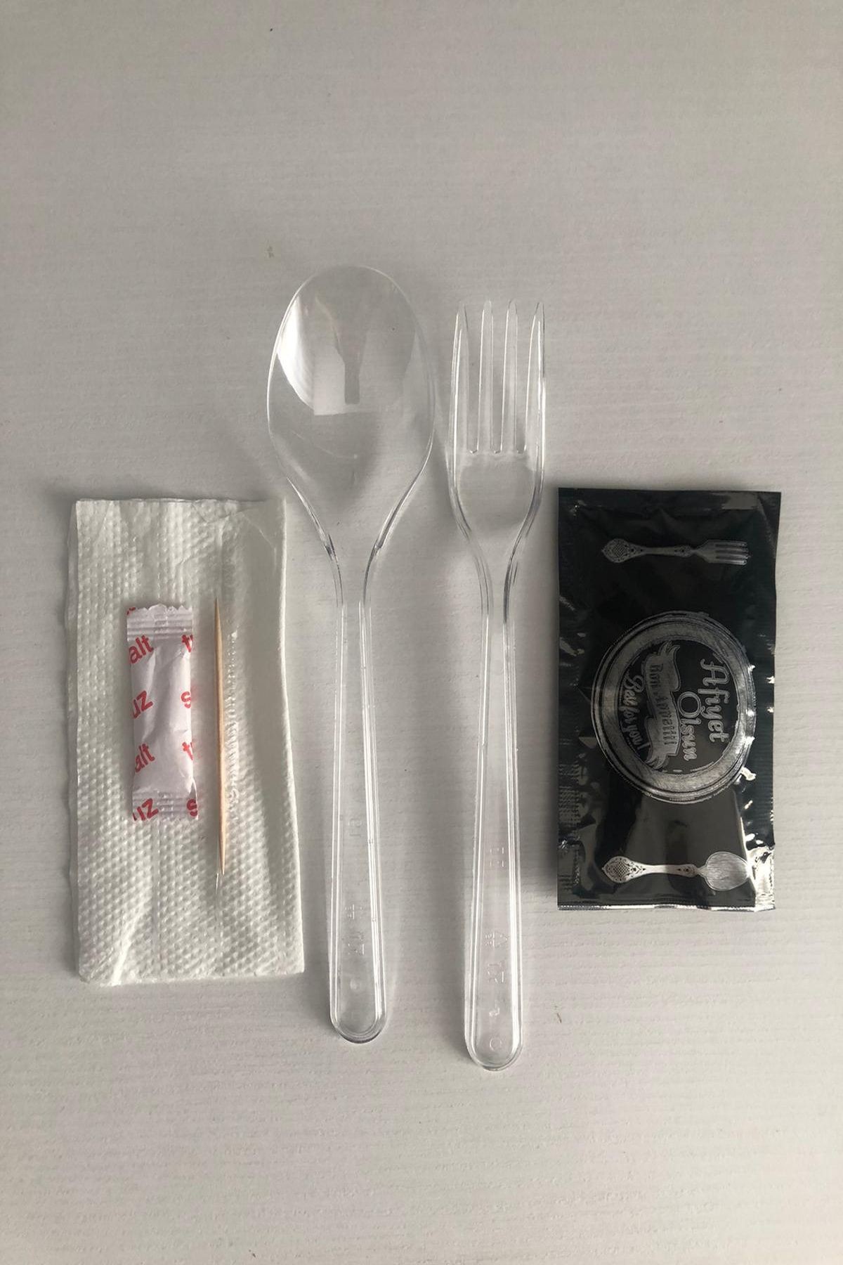 - Plastik Çatal Kaşık Islak Mendil Kürdan Tuz Seti 1 Paket (100 ADET)