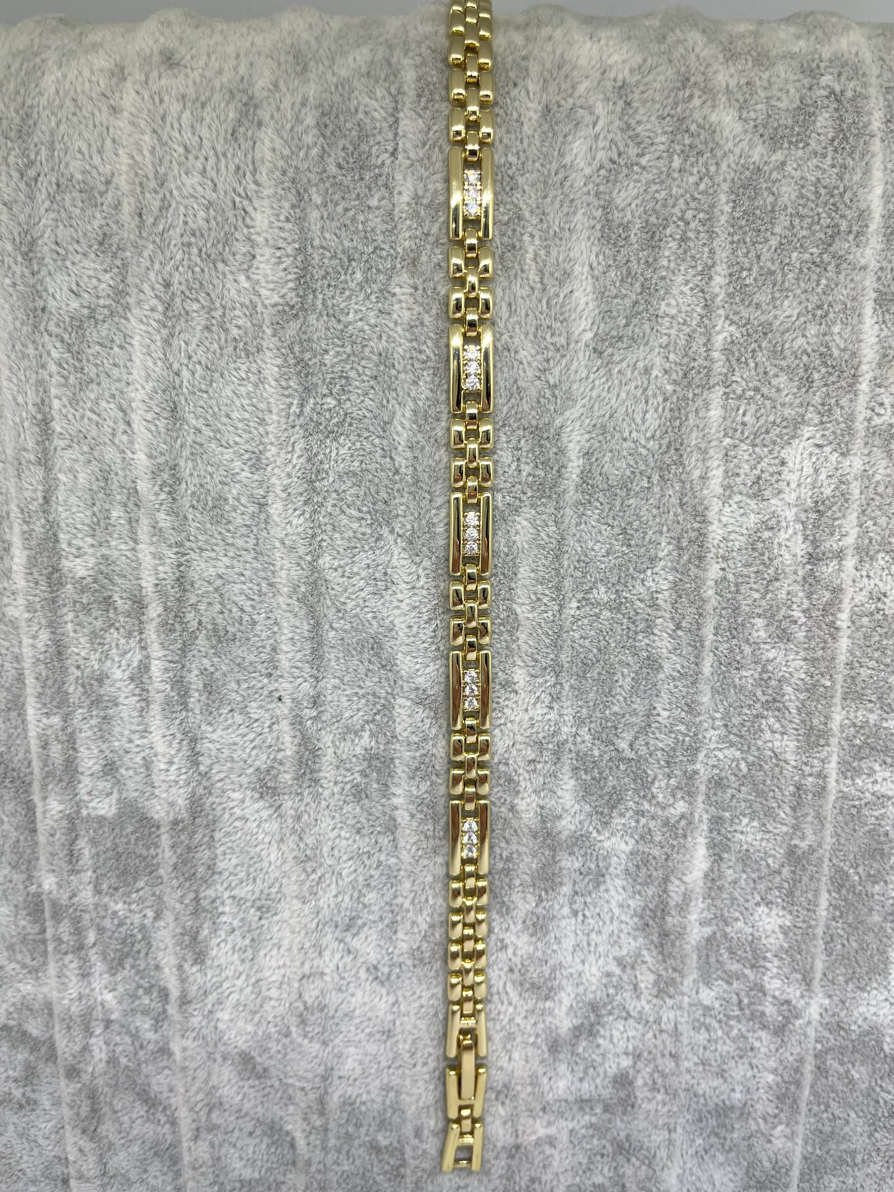 Özel Seri Zirkon Taşlı Diktörtgen Model Bileklik XP(19cm)