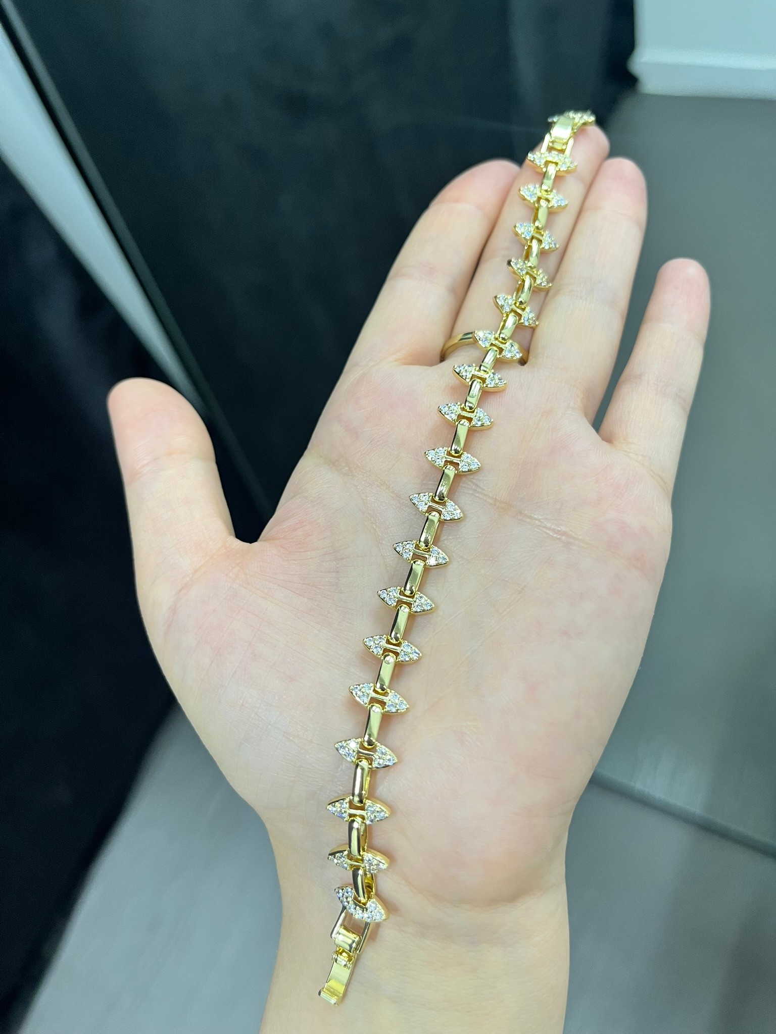 Özel Seri Zirkon Taşlı Ok Model Bileklik
