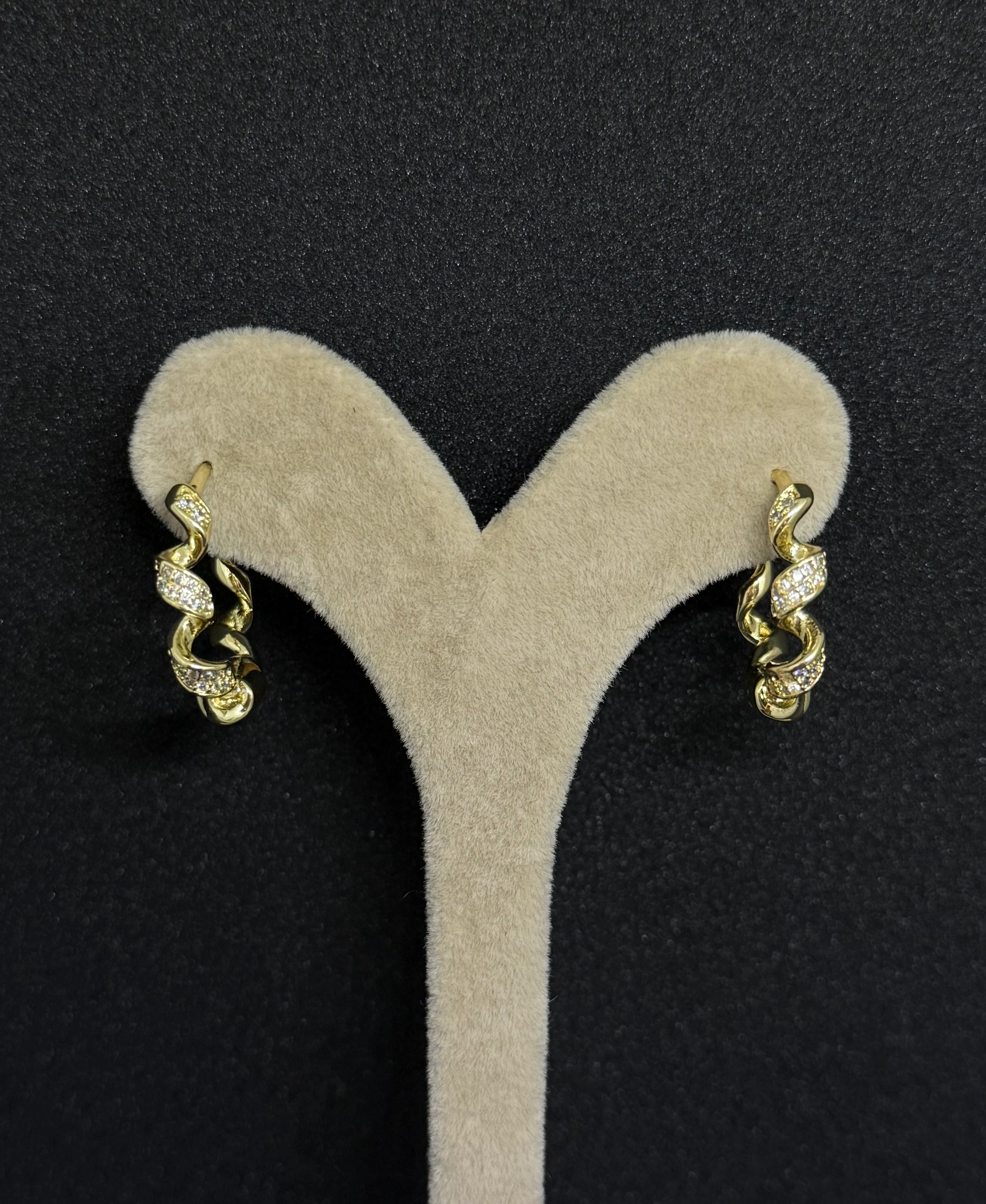 Özel Seri Zirkon Taşlı Halka Küpe