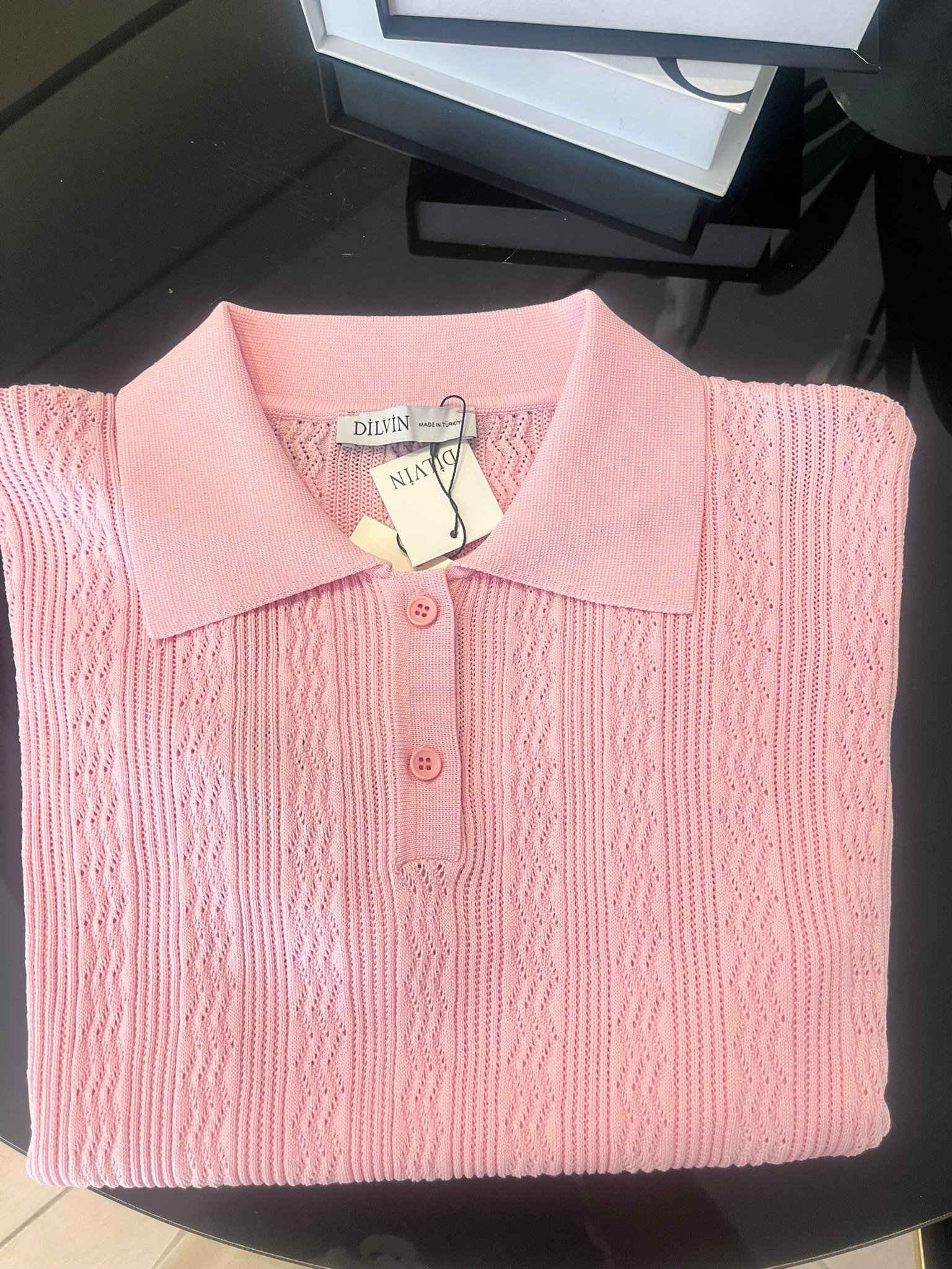 Polo Yaka Düğmeli Ajurlu Bluz Pembe
