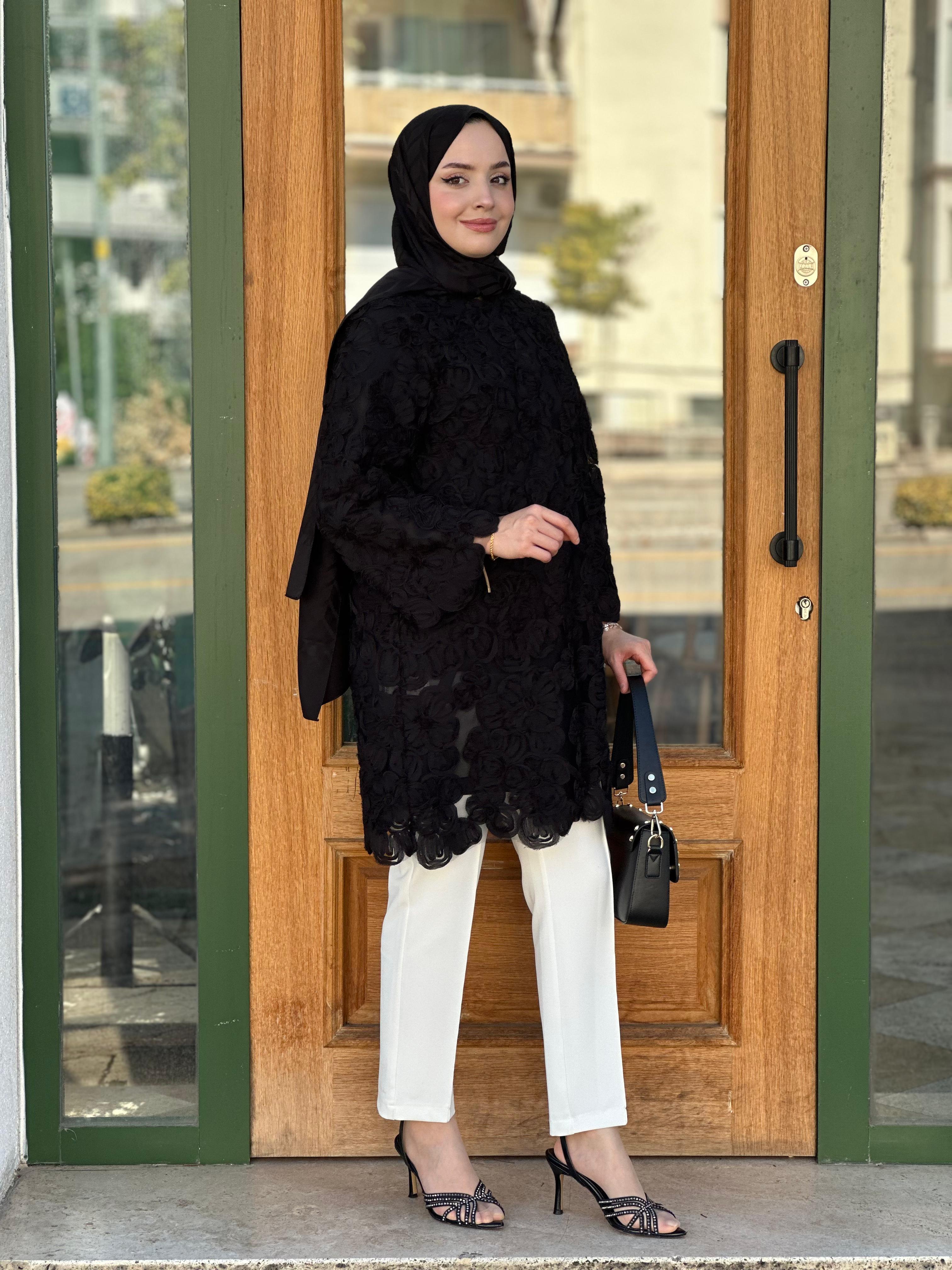 Ghisa Üç Boyutlu Çiçekli Ceket - Siyah