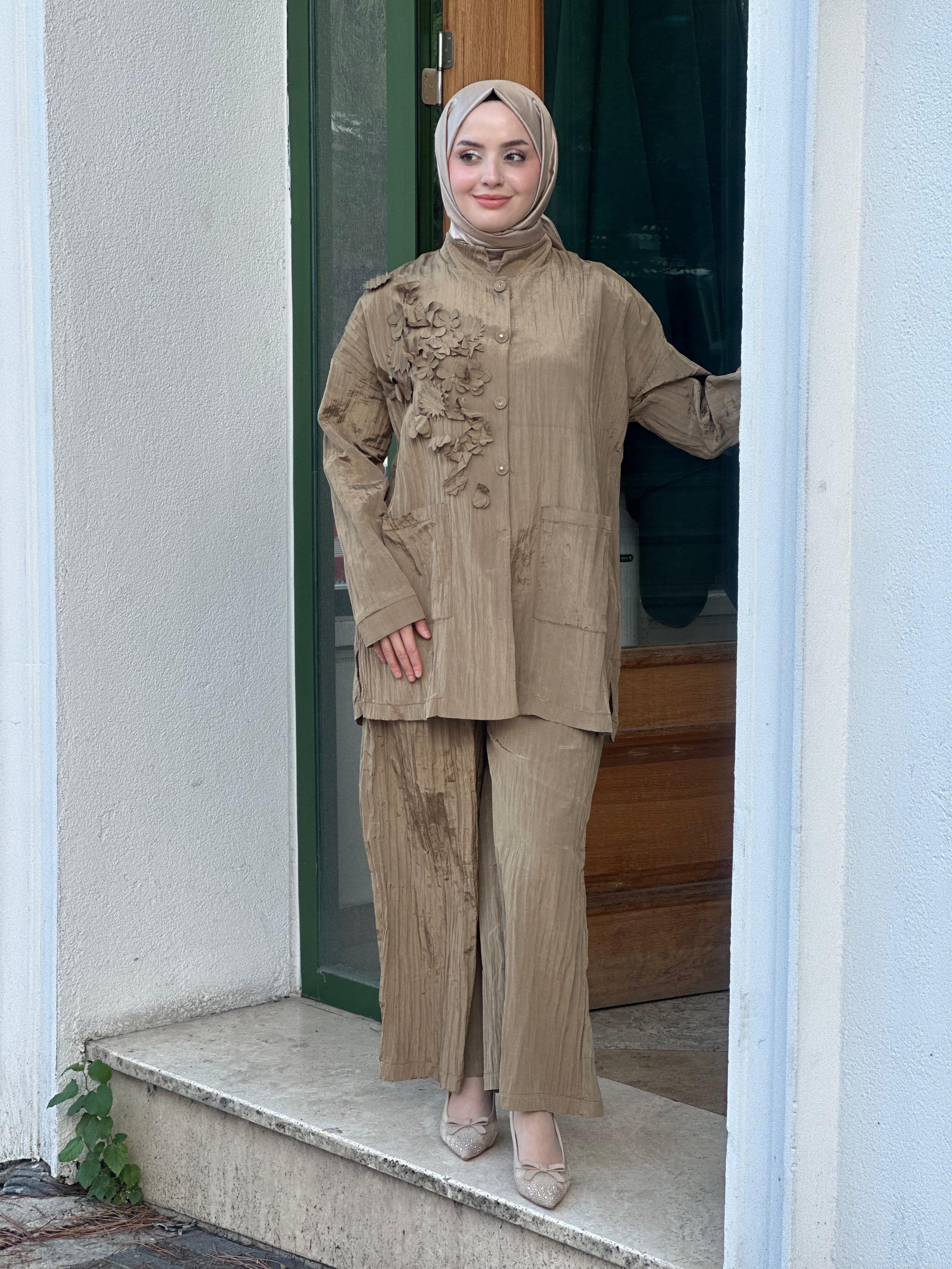 Ghisa 4064 Çiçek Detaylı Pantolonlu Takım