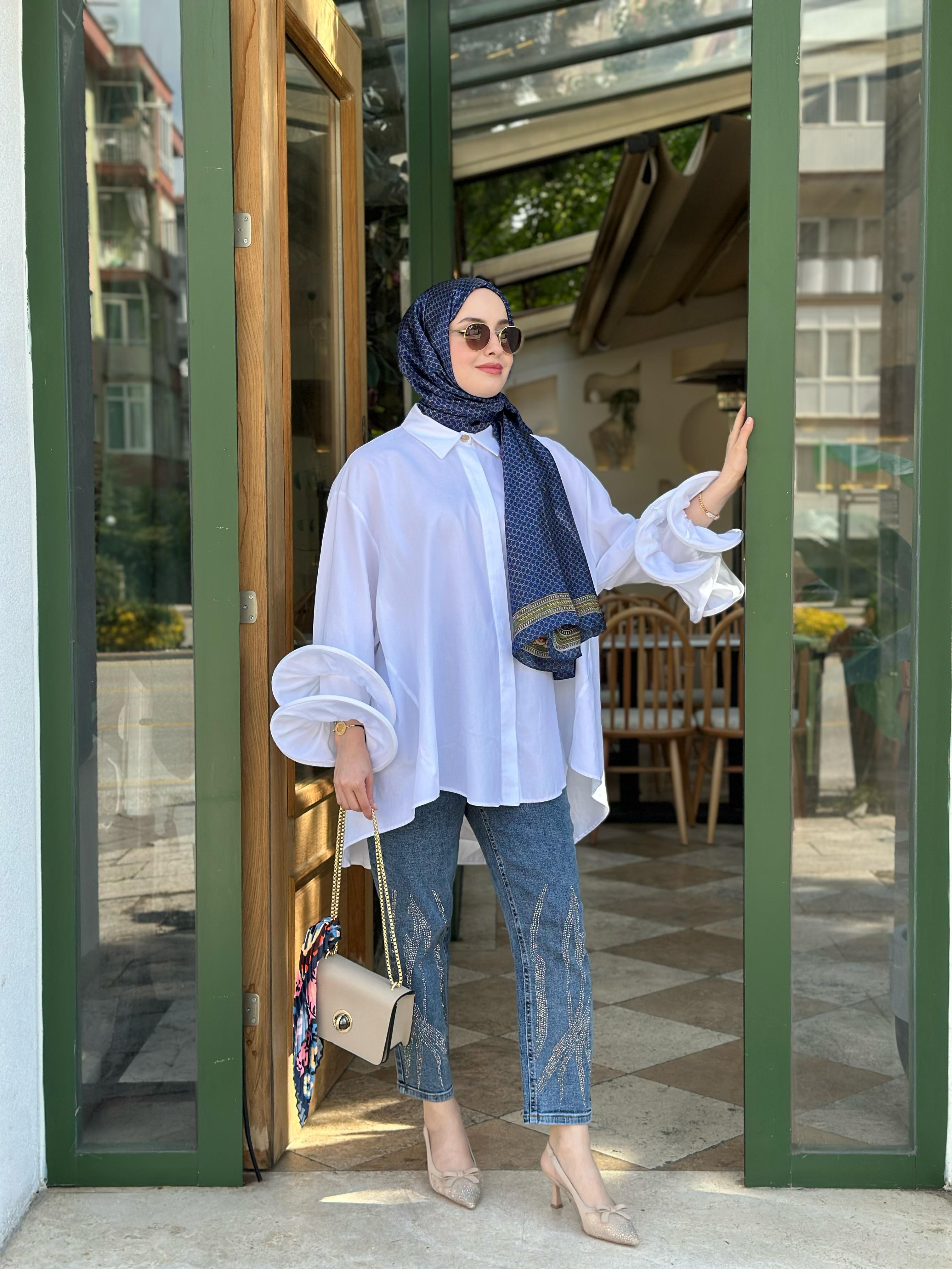 Ayşe Akay 1281 Taşlı Kot