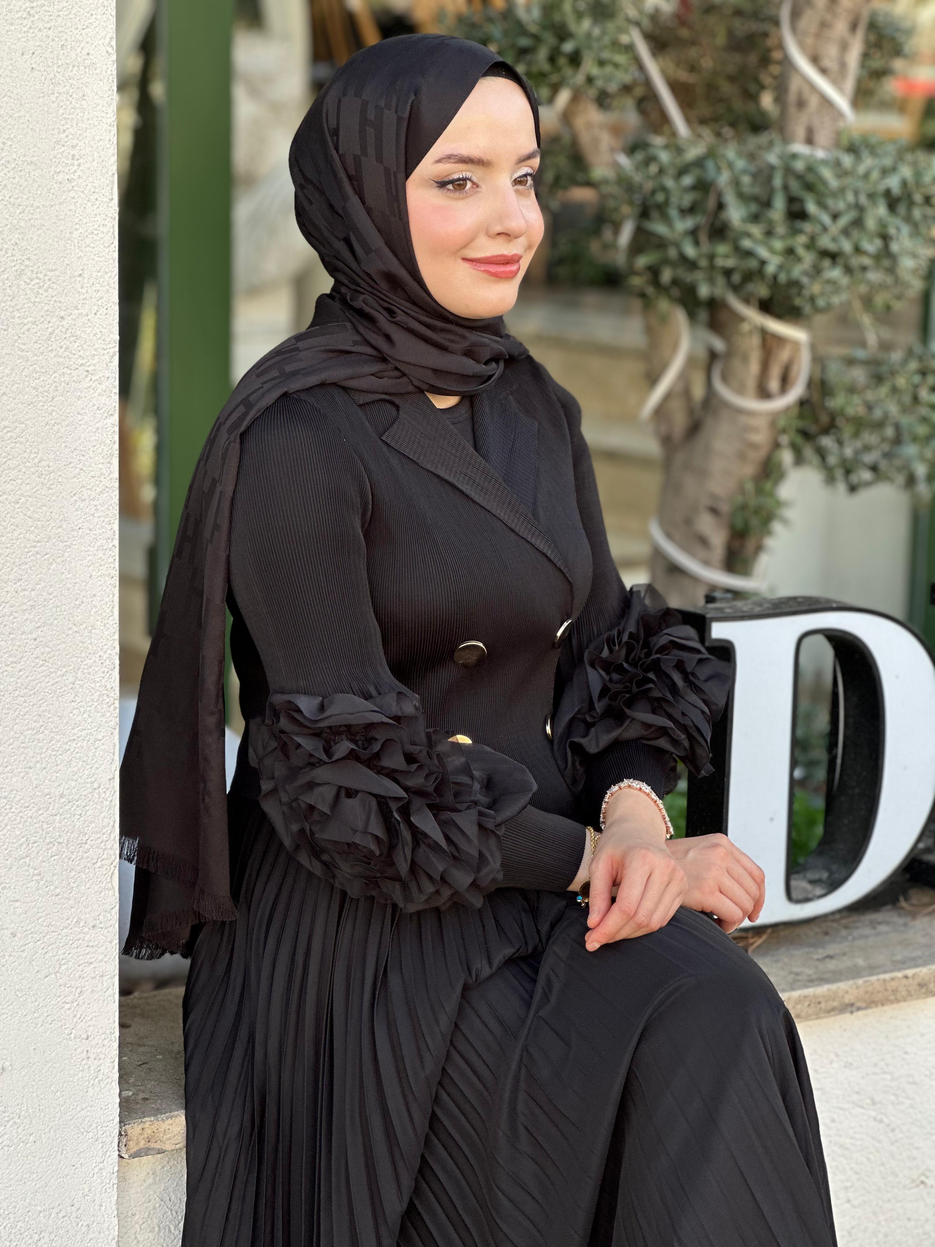 İTHAL M 55 KOLU DETAYLI SİYAH DÜĞMELİ ELBİSE