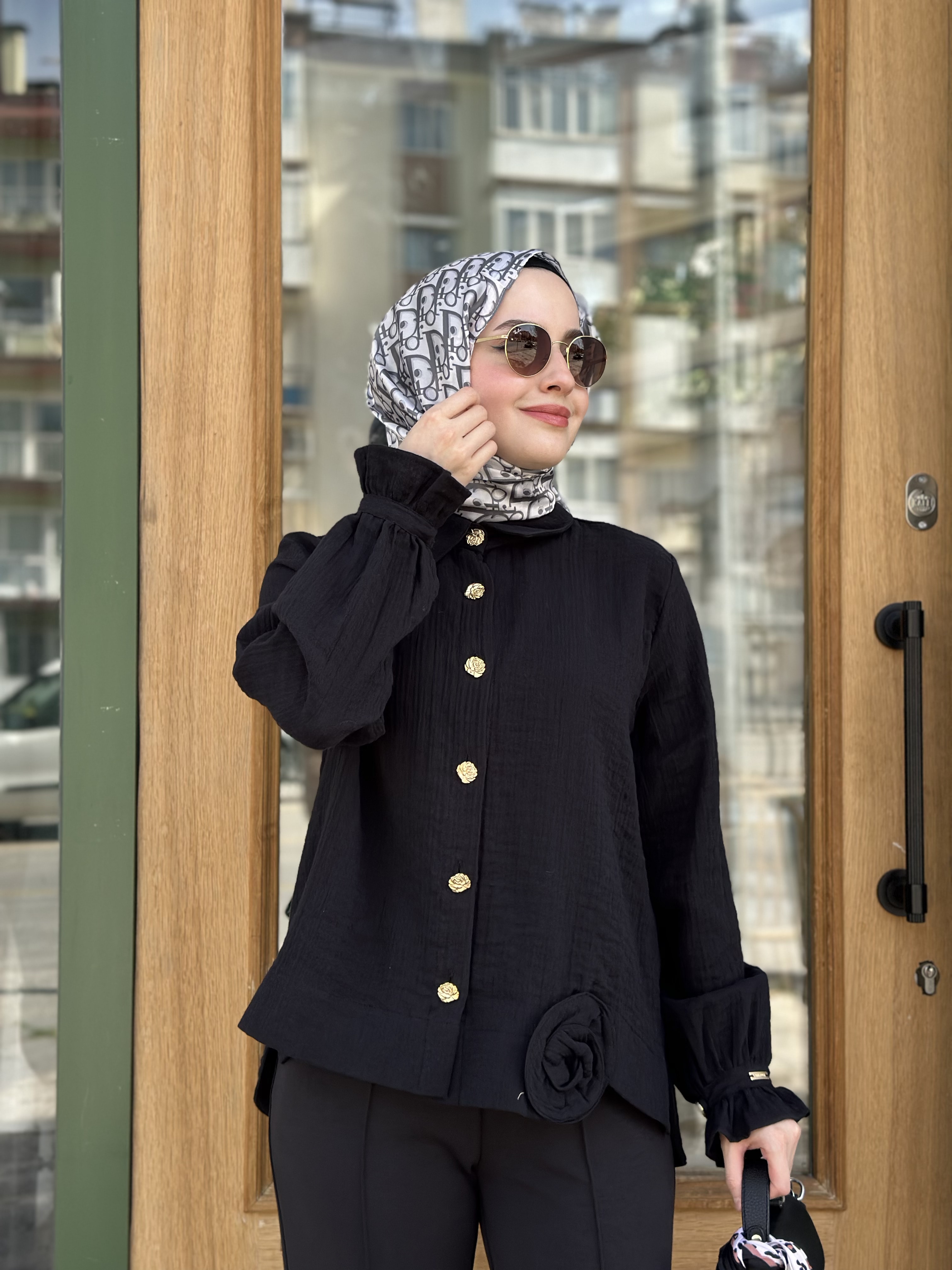 Niliwi 4036 Müslin Güllü Gömlek  - Siyah