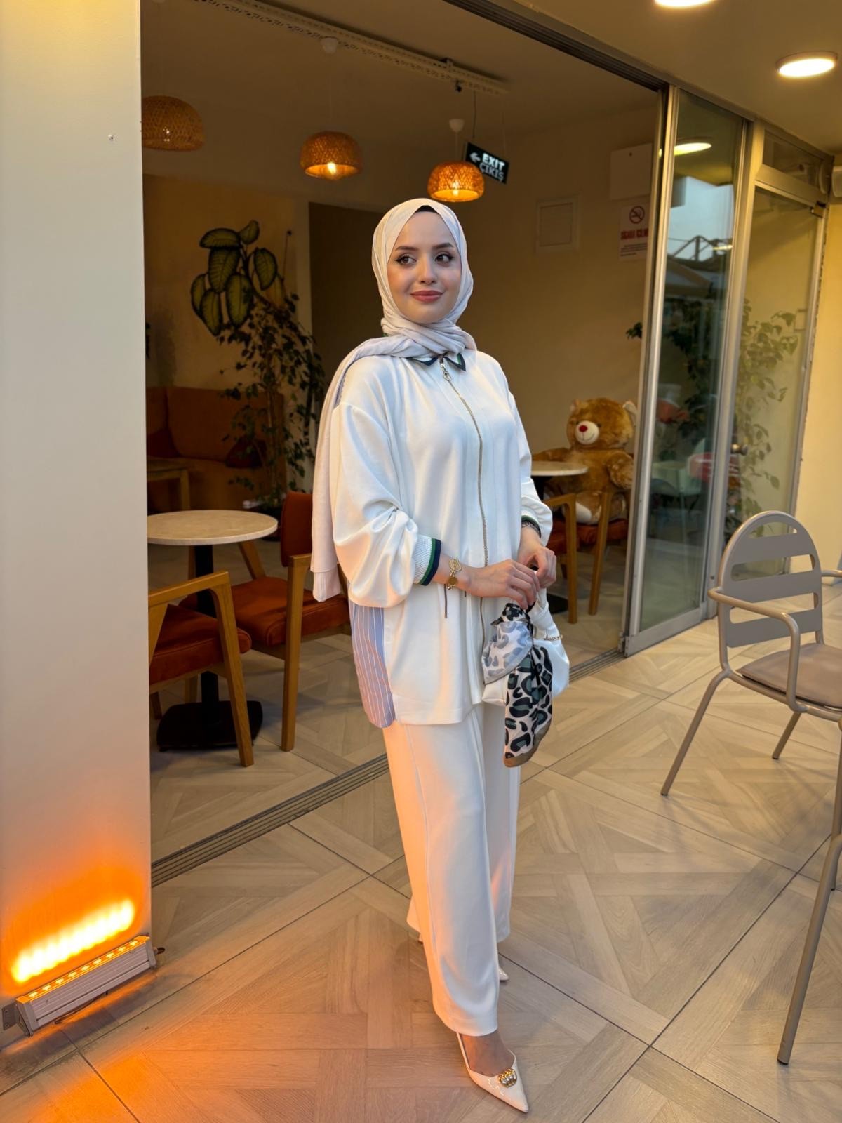 Ghisa Arkası Piliseli Takım