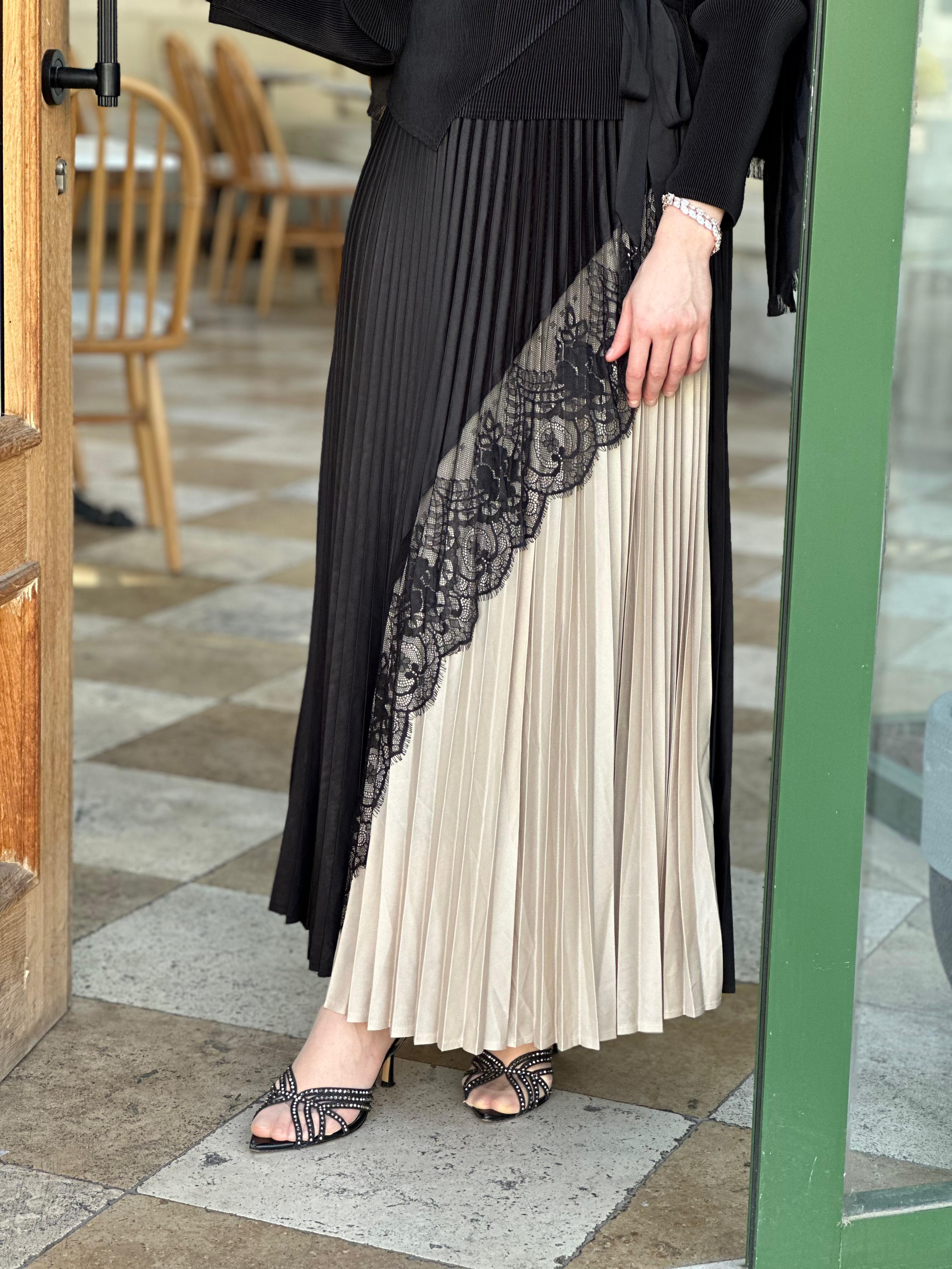 İTHAL M 53 ETEĞİ DANTEL DETAYLI ELBİSE