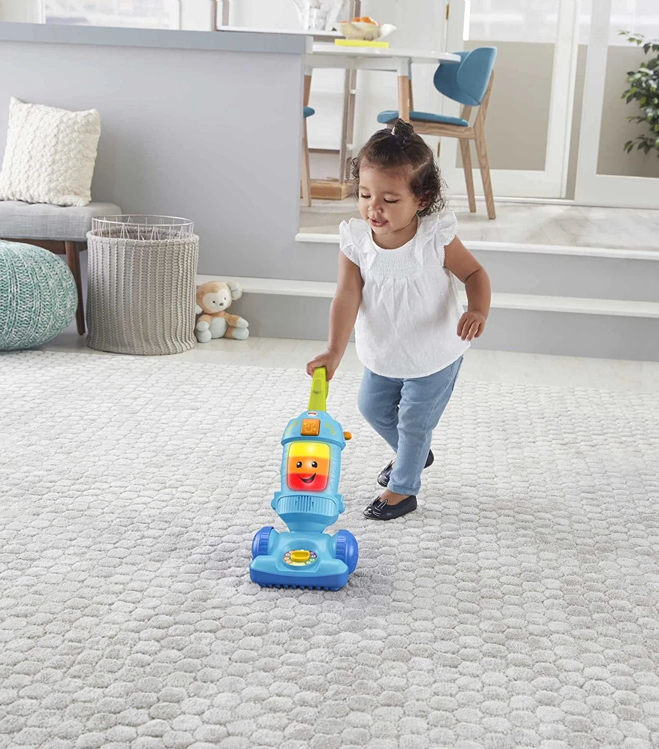 Fisher Price Eğlen ve Öğren Serisinden Türkçe Konuşan Neşeli Süpürge