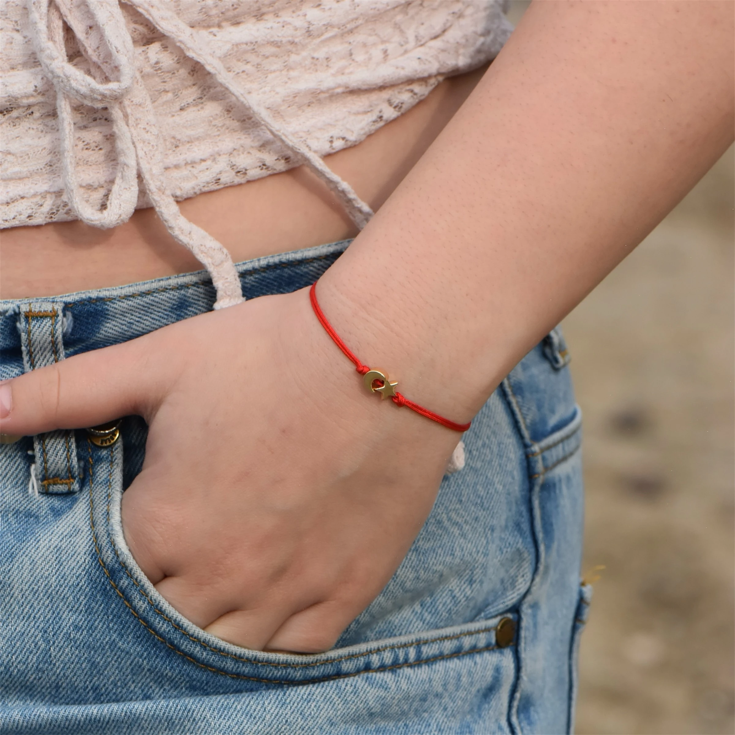 Ayarlanabilir Ay Yıldızlı Kırmızı İp Şans Bilekliği
