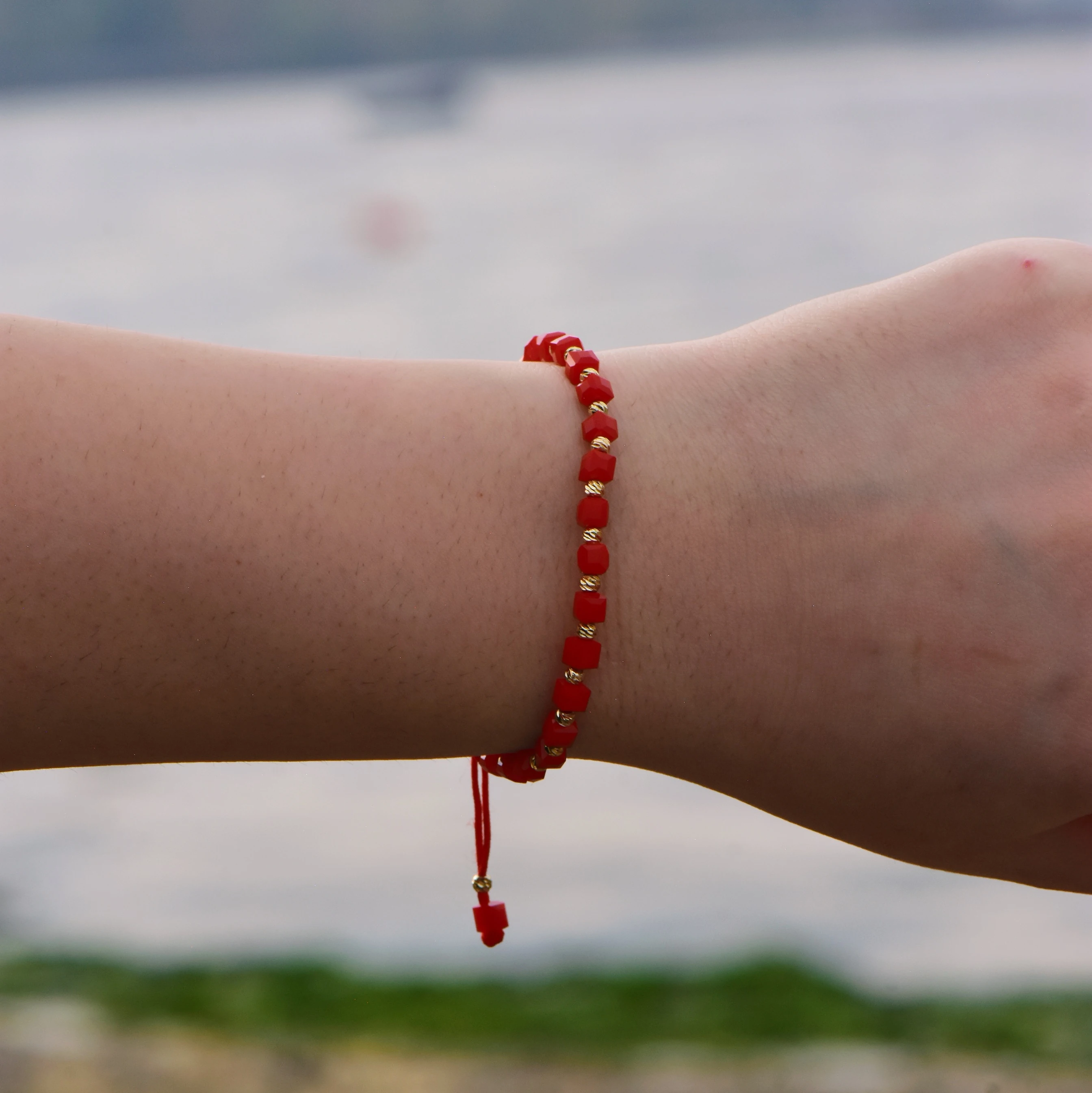 Ayarlanabilir Küp Taşlı & Dorikalı Bileklik