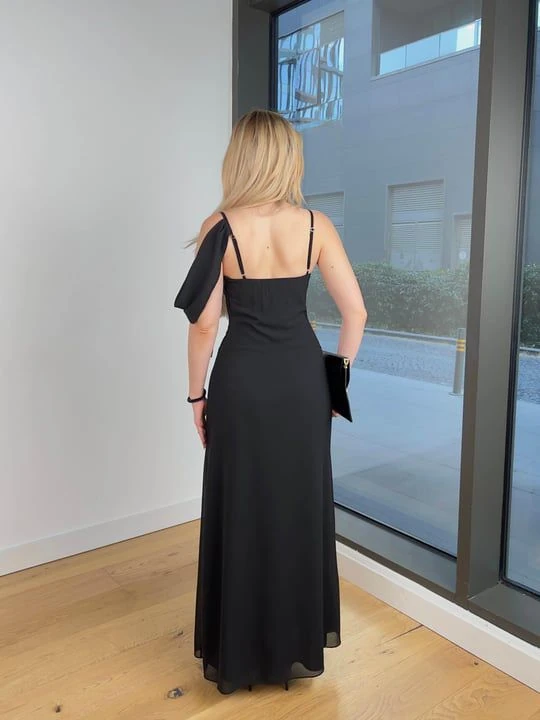 DEGAJE YAKA GÜL DETAYLI ELBİSE