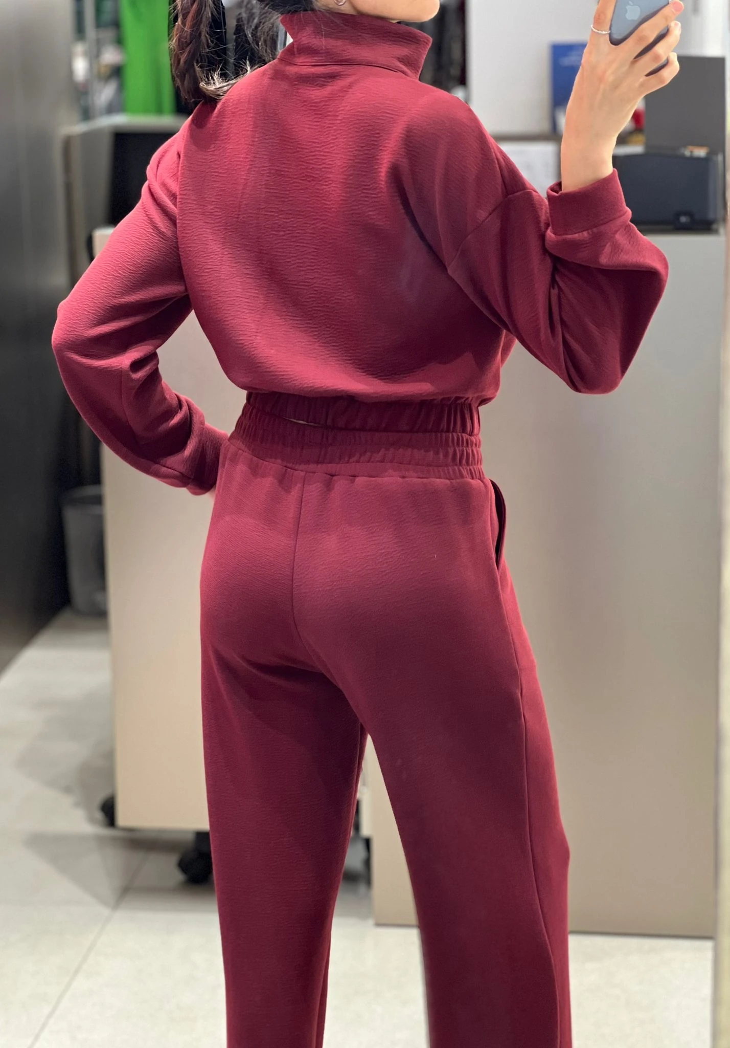 DIK YAKA FERMUARLI DETAYLI BLUZ