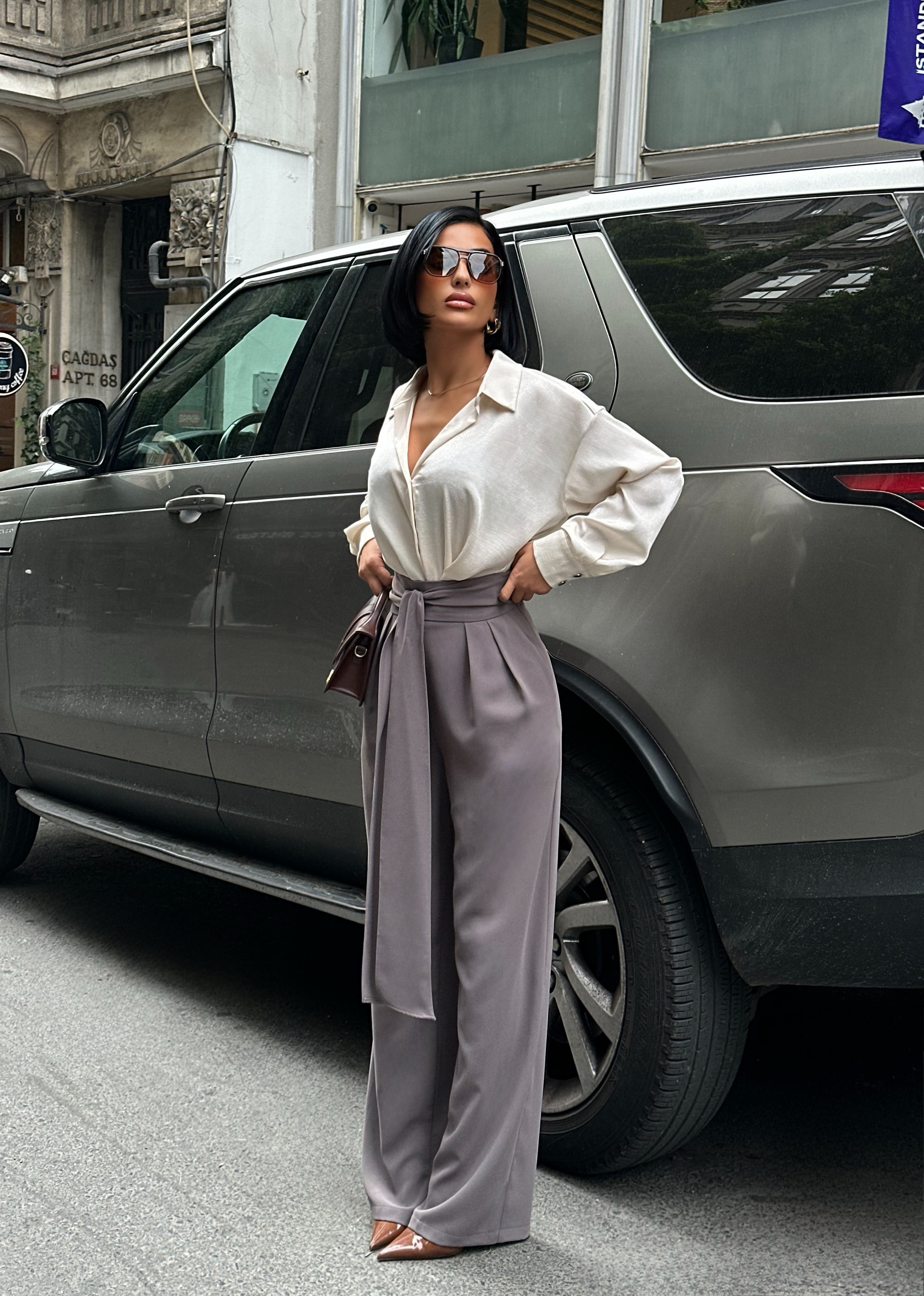 KUŞAK DETAYLI PANTOLON