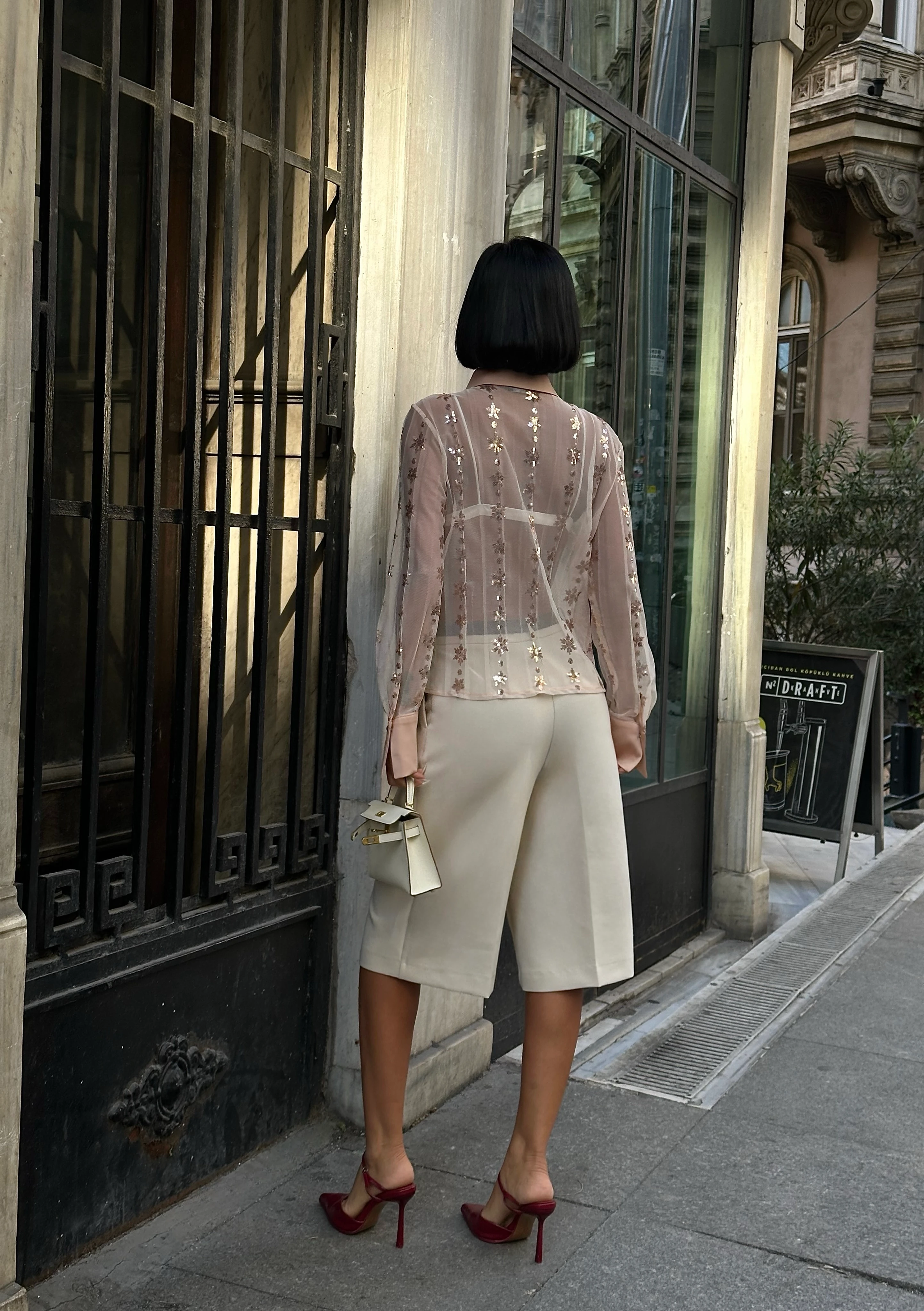 YAKALI PUL PAYET BLUZ