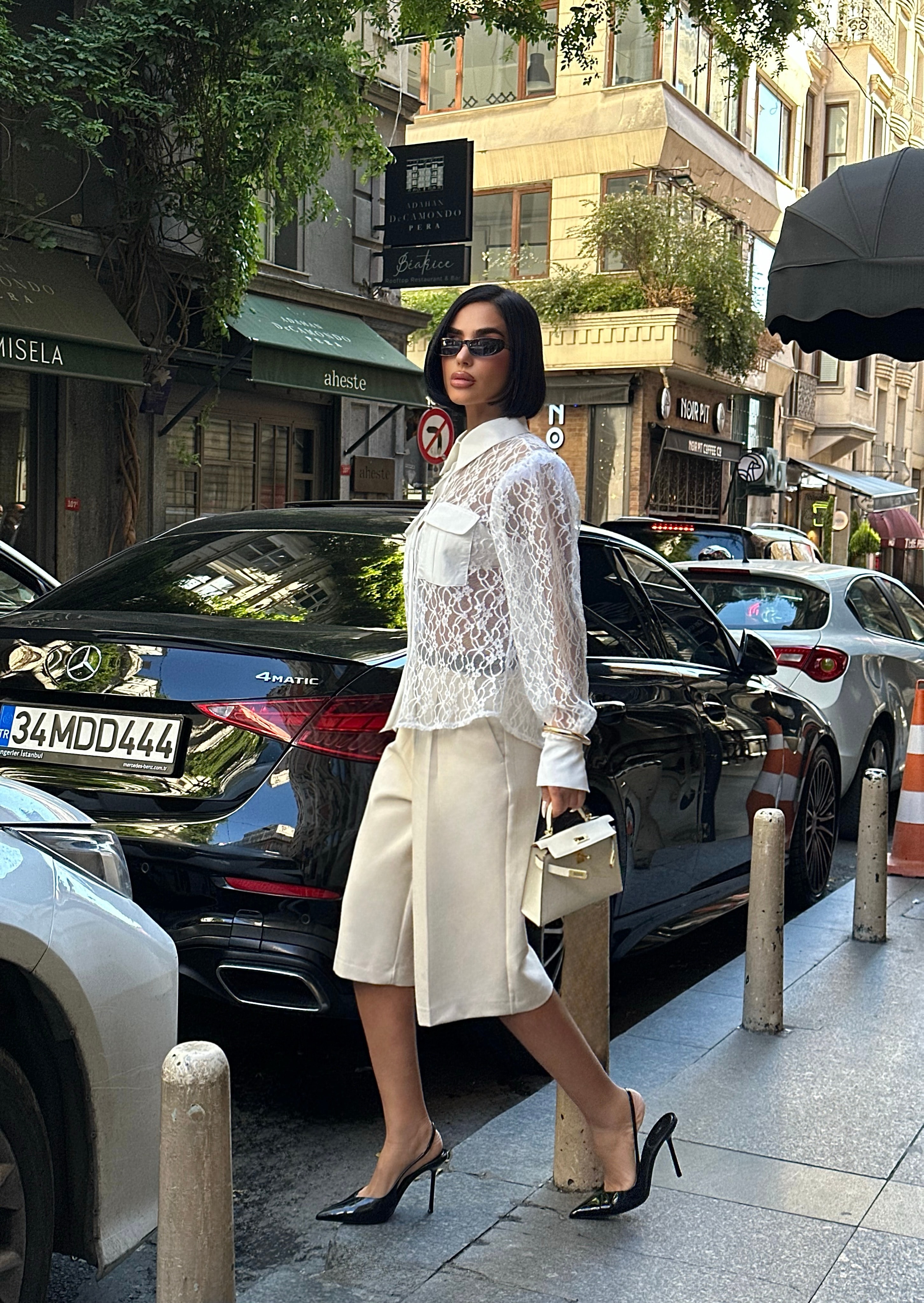 YAKALI ÖN CEPLİ DETAYLI GÖMLEK