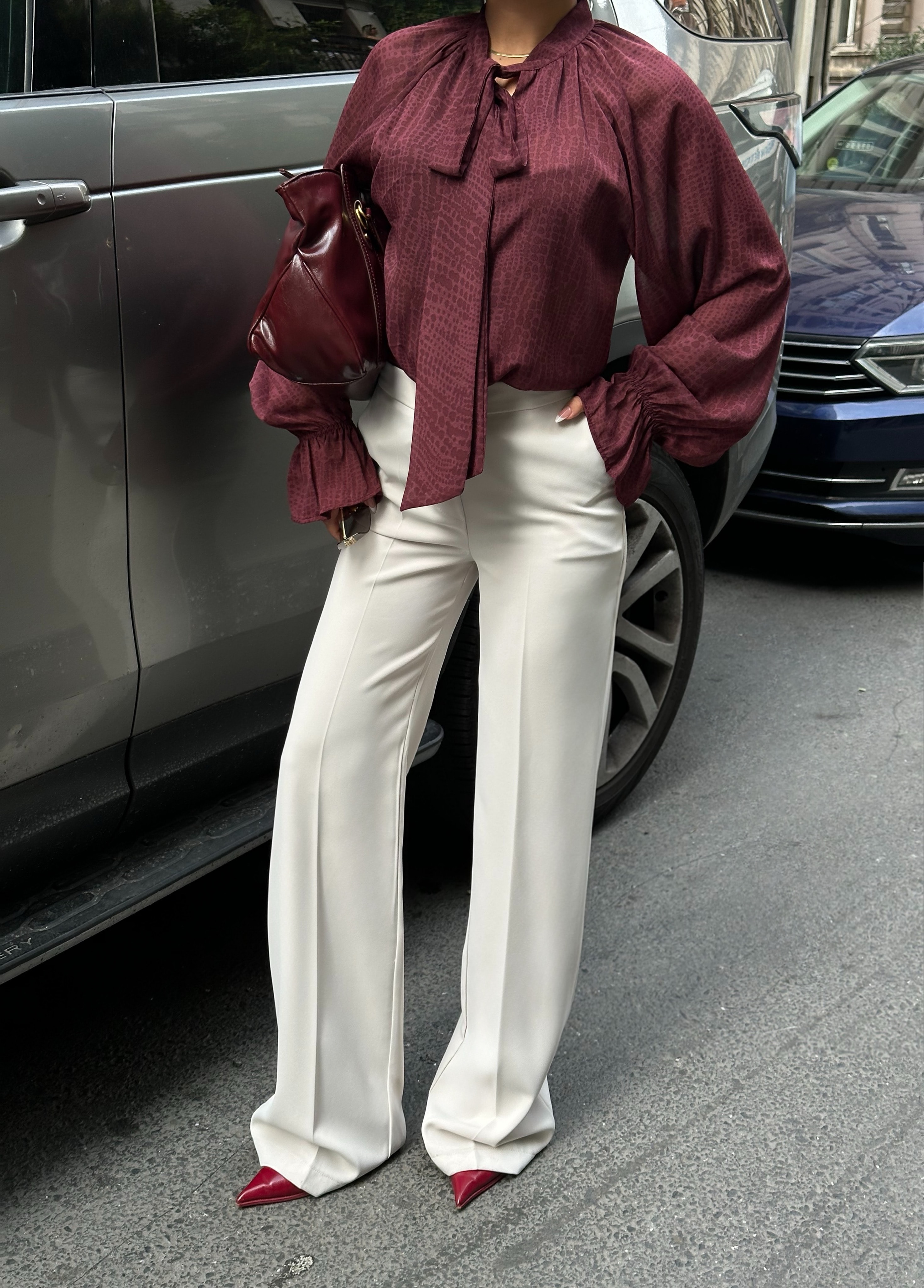 BAĞLAMALI YAKA SALAŞ KOL BLUZ