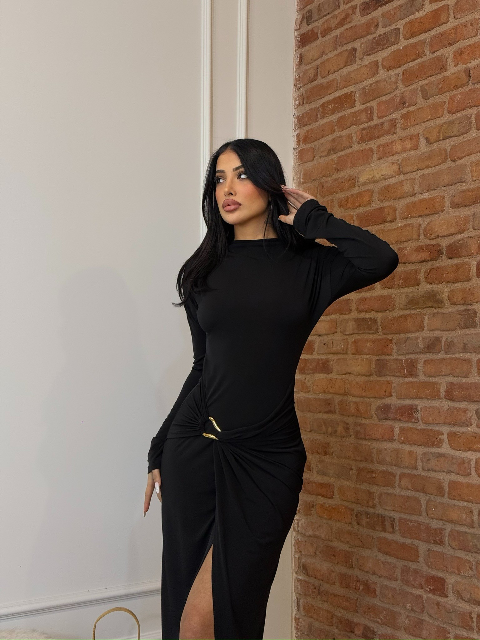 TOKA DETAYLI ELBİSE
