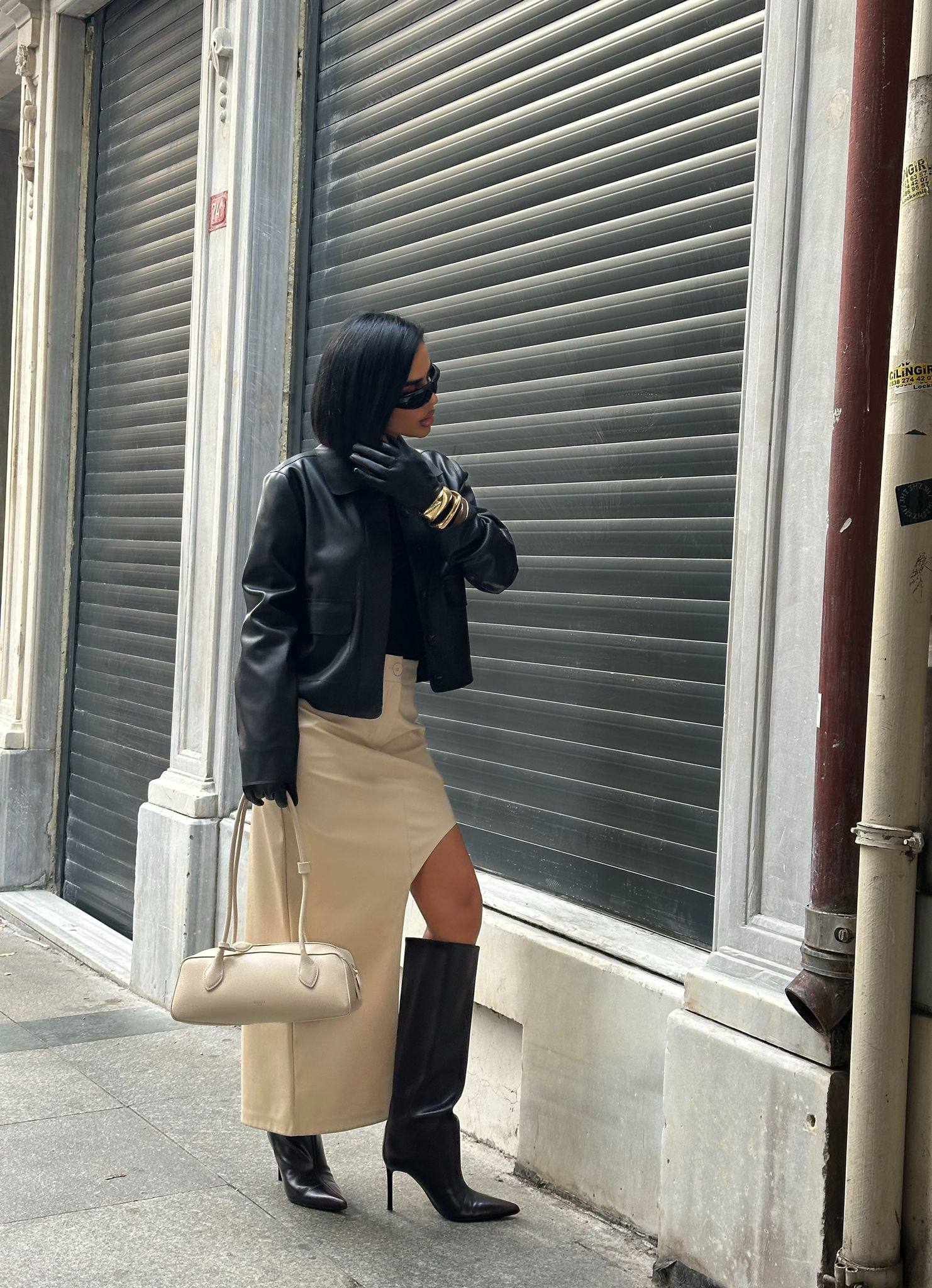 DERİ GÖRÜNÜMLÜ CEPLİ CEKET