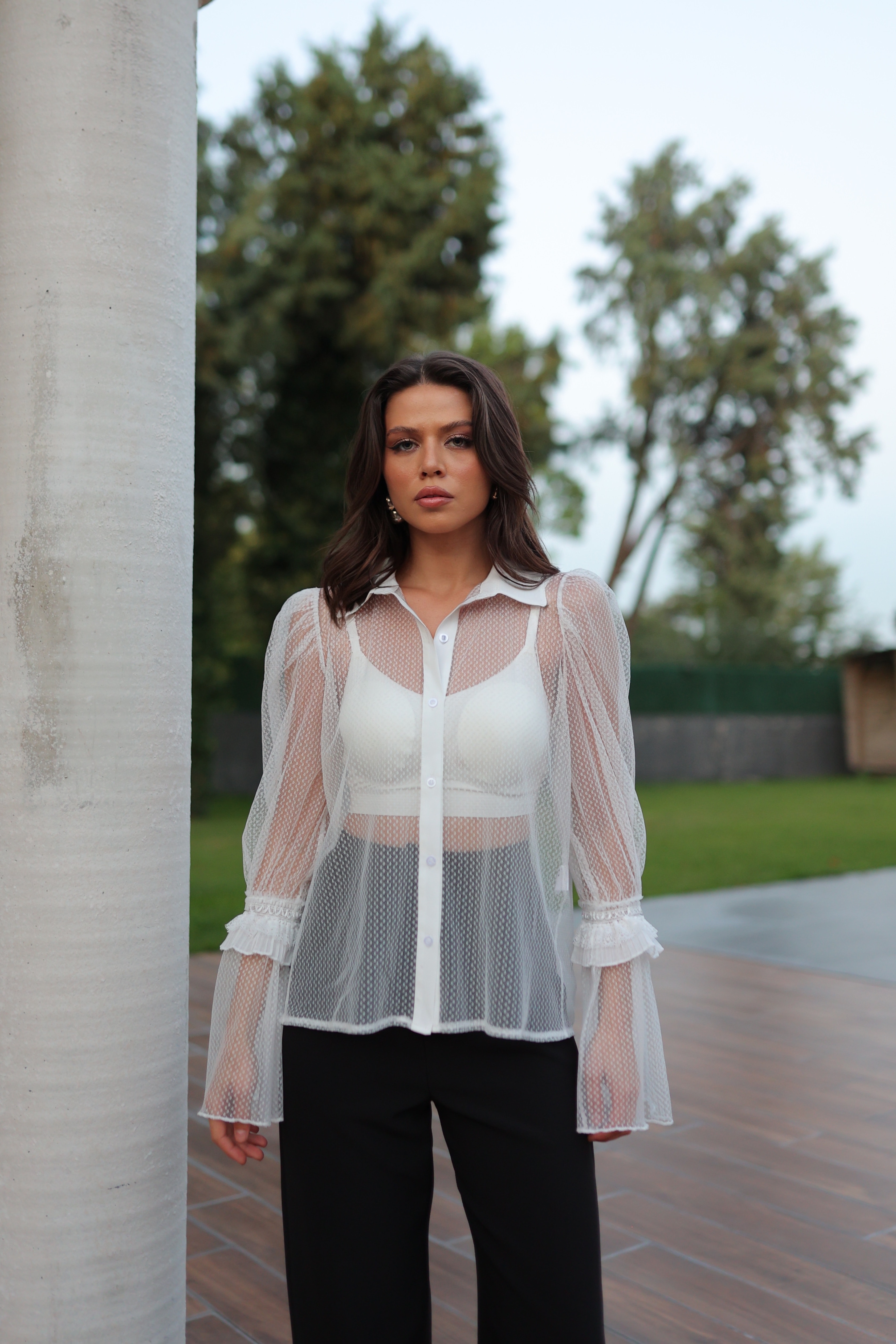 KLOŞ KOL DETAYLI FIRFIRLI BLUZ