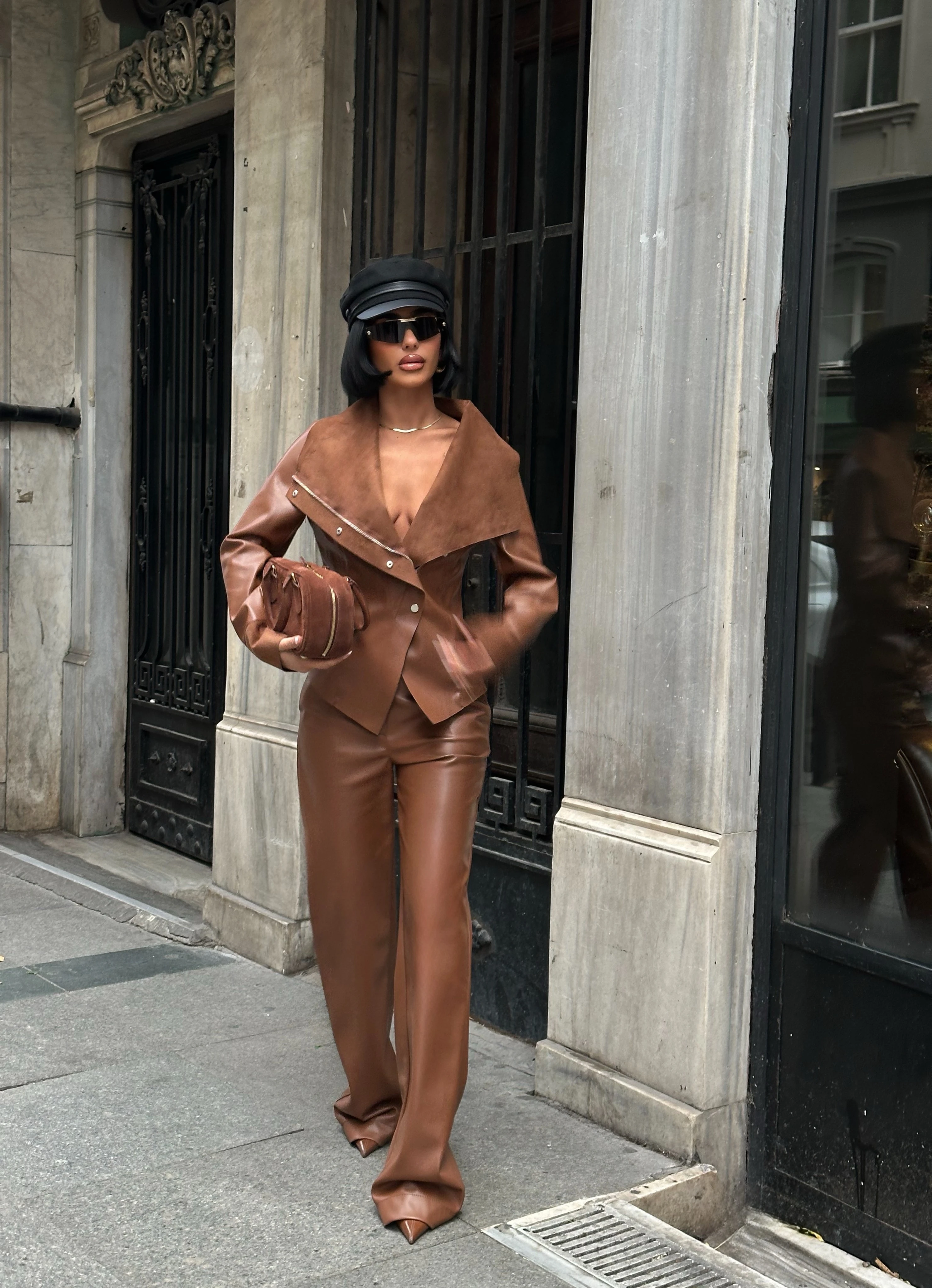 BEL LASTİK DERİ PANTOLON