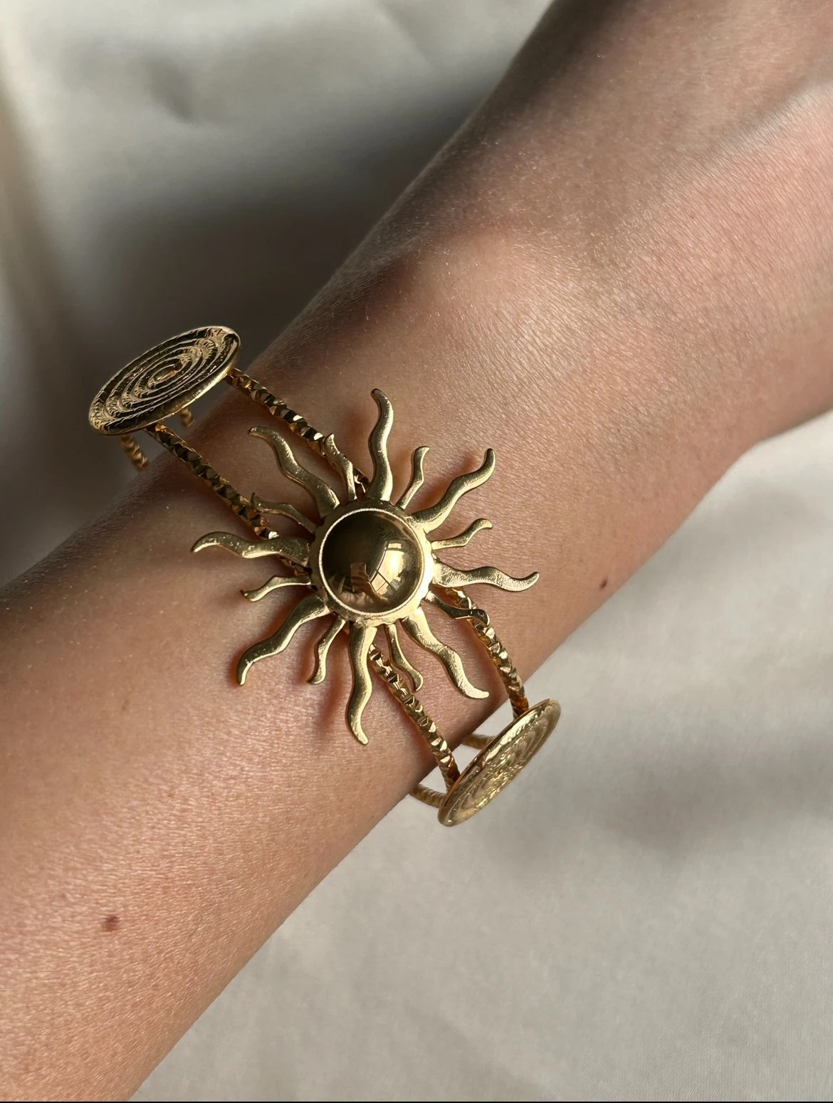 Güneş Spiral Model Çelik Bileklik